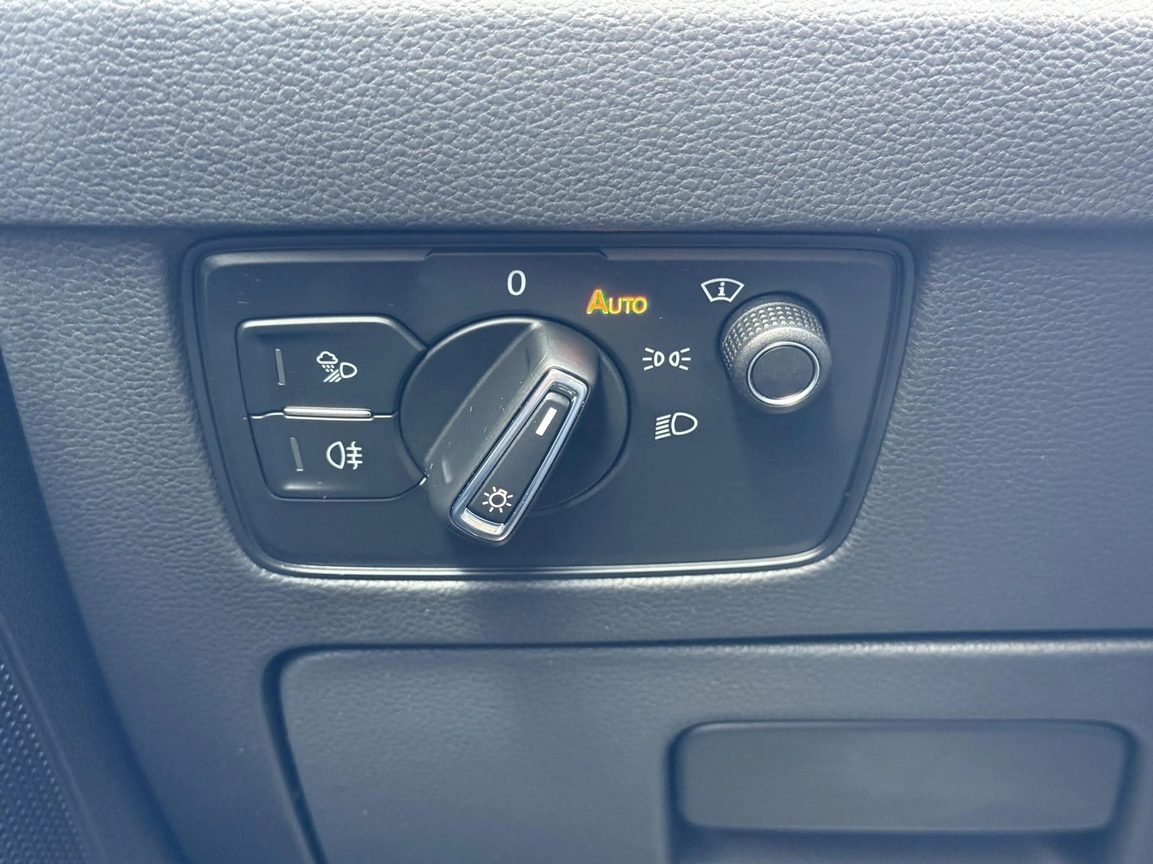Volkswagen Arteon Shooting Brake 1.4 TSI eHybrid R-Line | Panoramada — photo 44