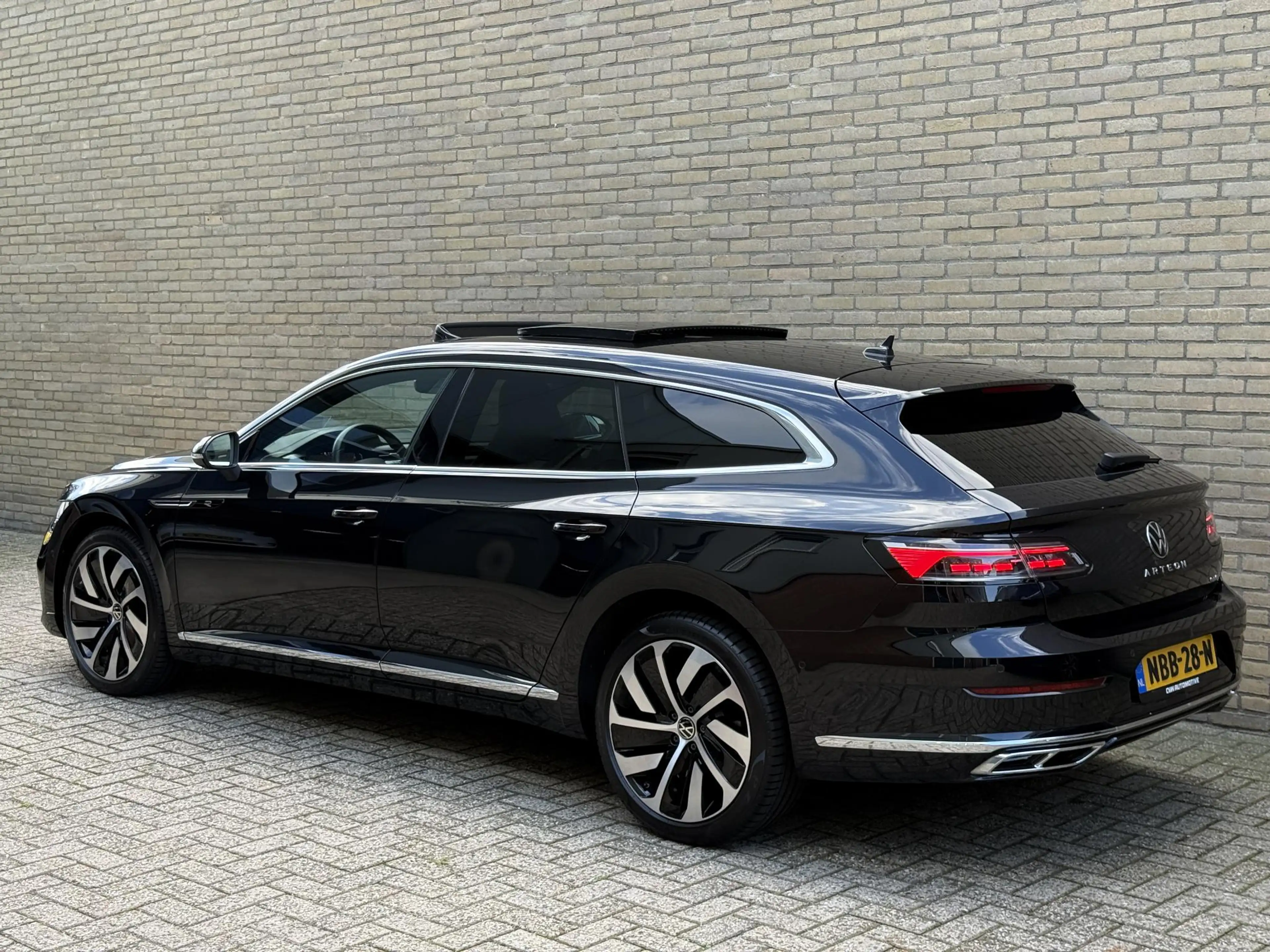 Volkswagen Arteon Shooting Brake 1.4 TSI eHybrid R-Line | Panoramada — photo 2