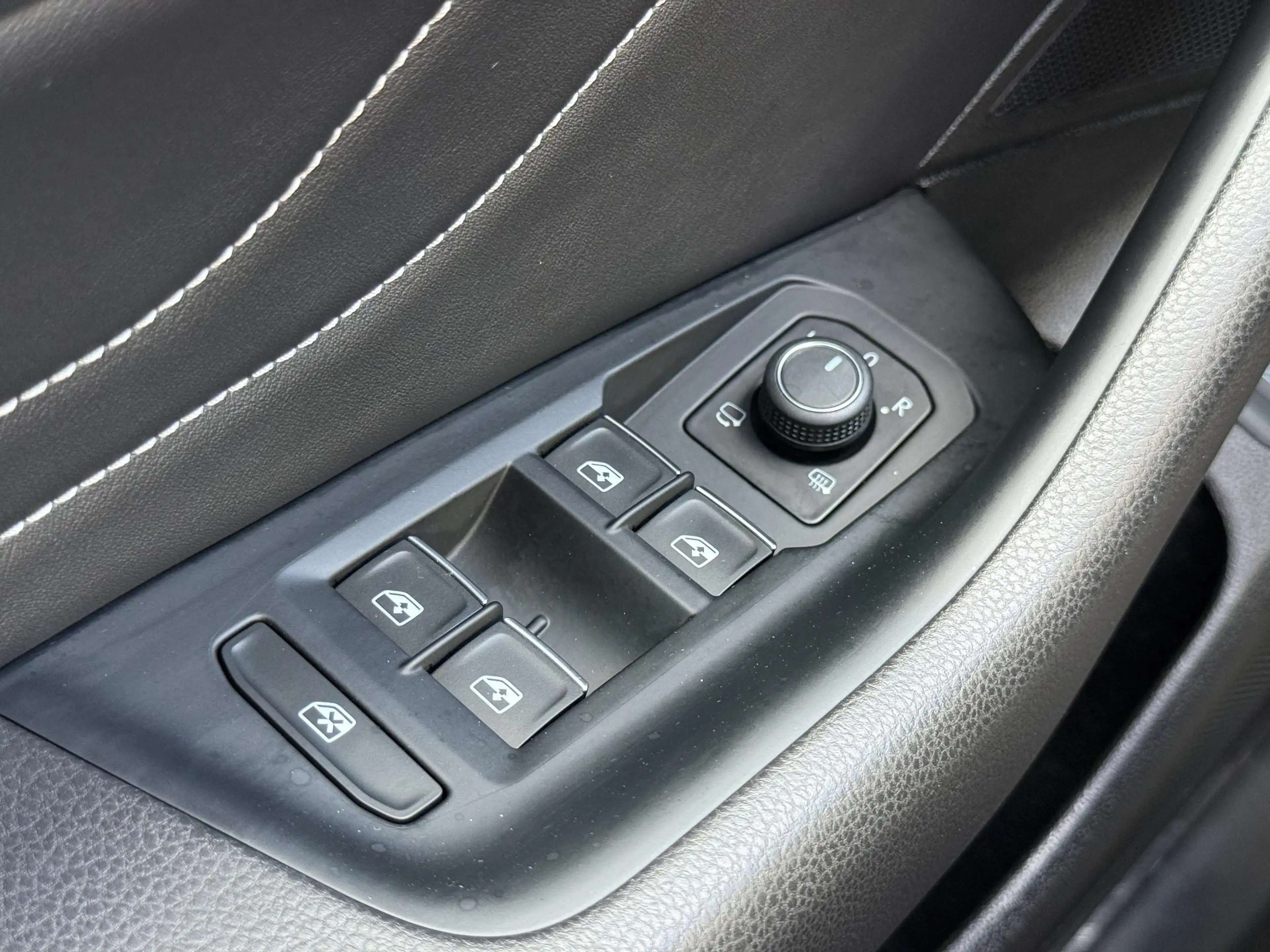 Volkswagen Arteon Shooting Brake 1.4 TSI eHybrid R-Line | Panoramada — photo 45