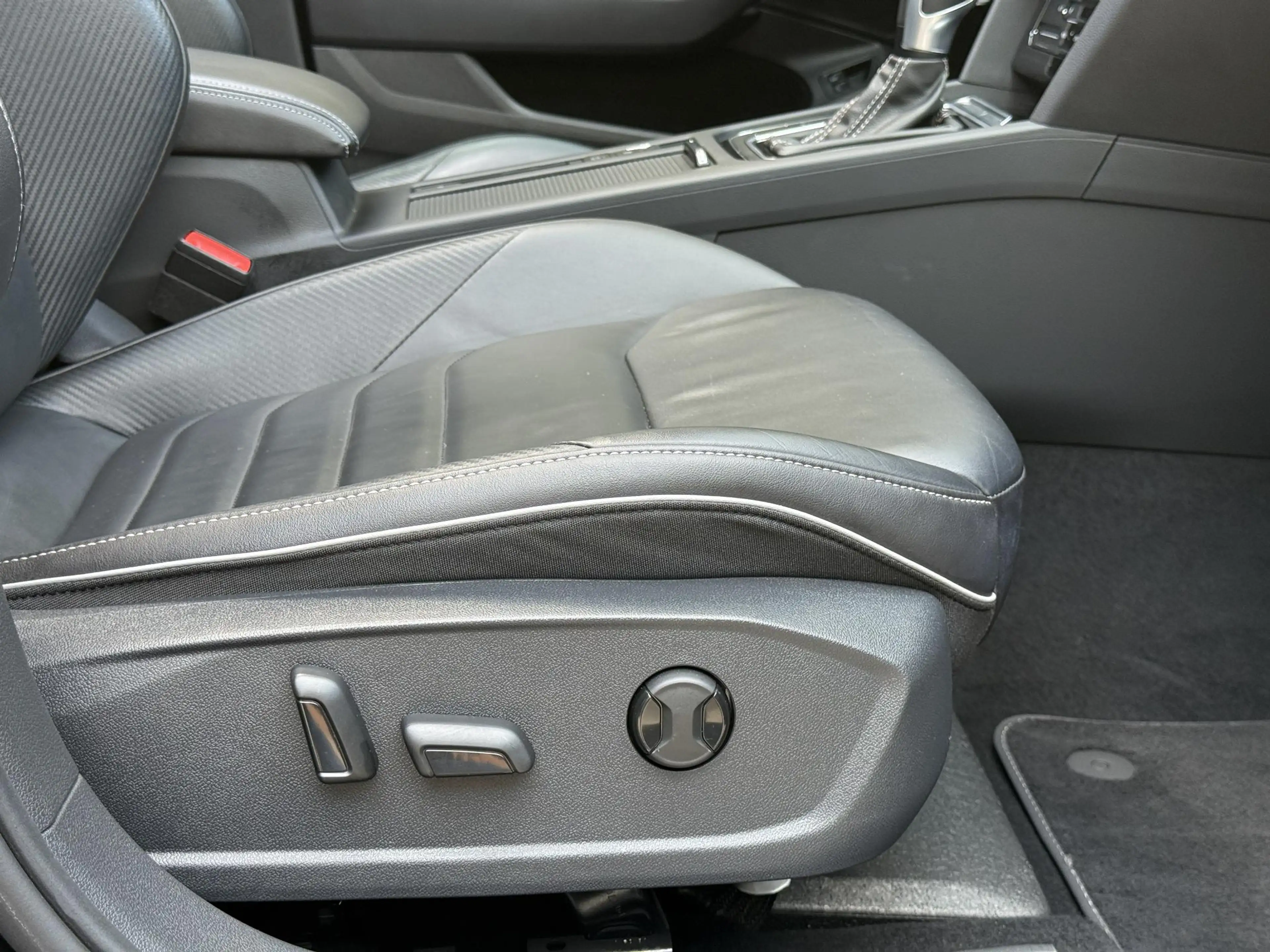Volkswagen Arteon Shooting Brake 1.4 TSI eHybrid R-Line | Panoramada — photo 34