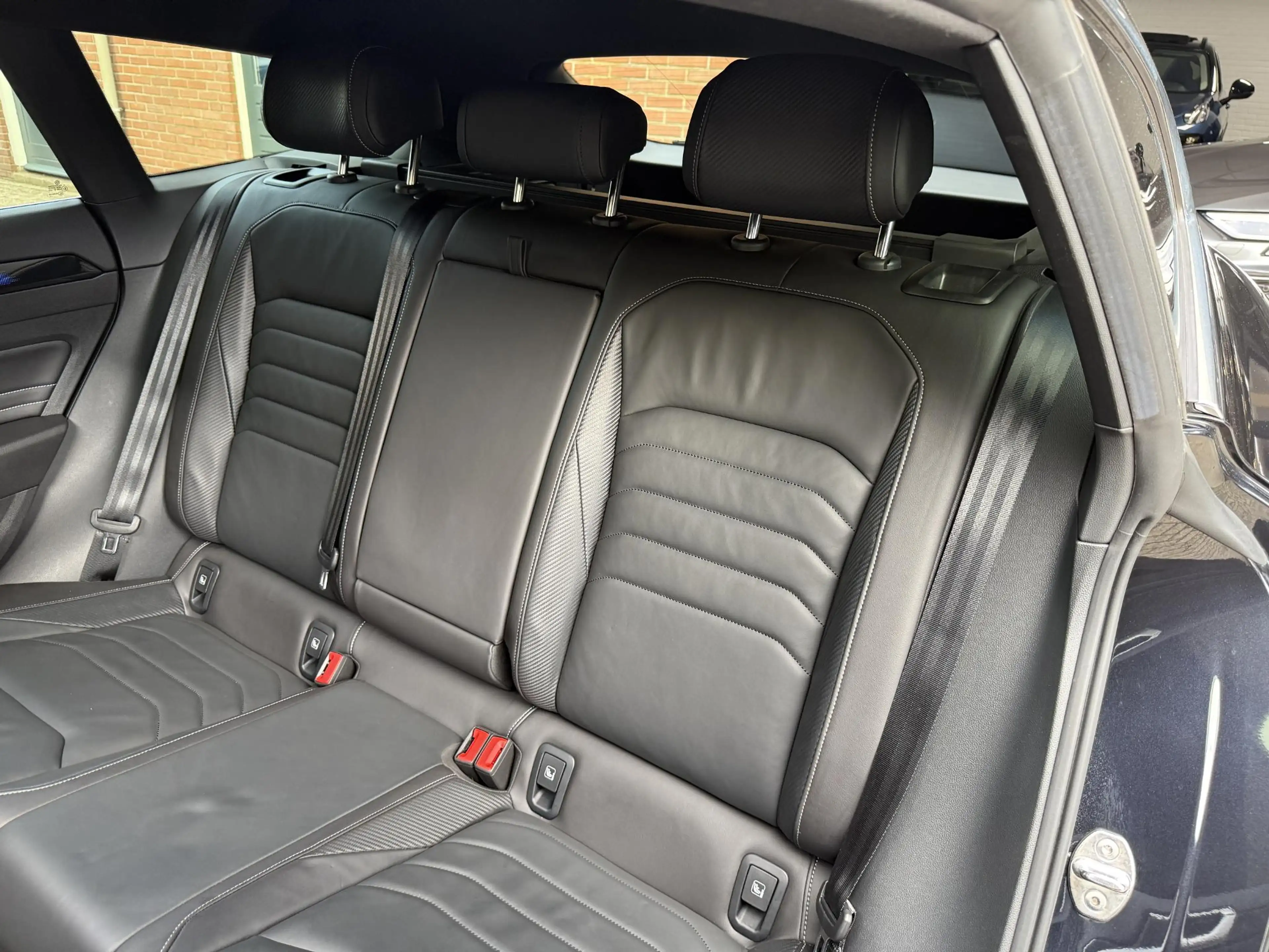 Volkswagen Arteon Shooting Brake 1.4 TSI eHybrid R-Line | Panoramada — photo 29
