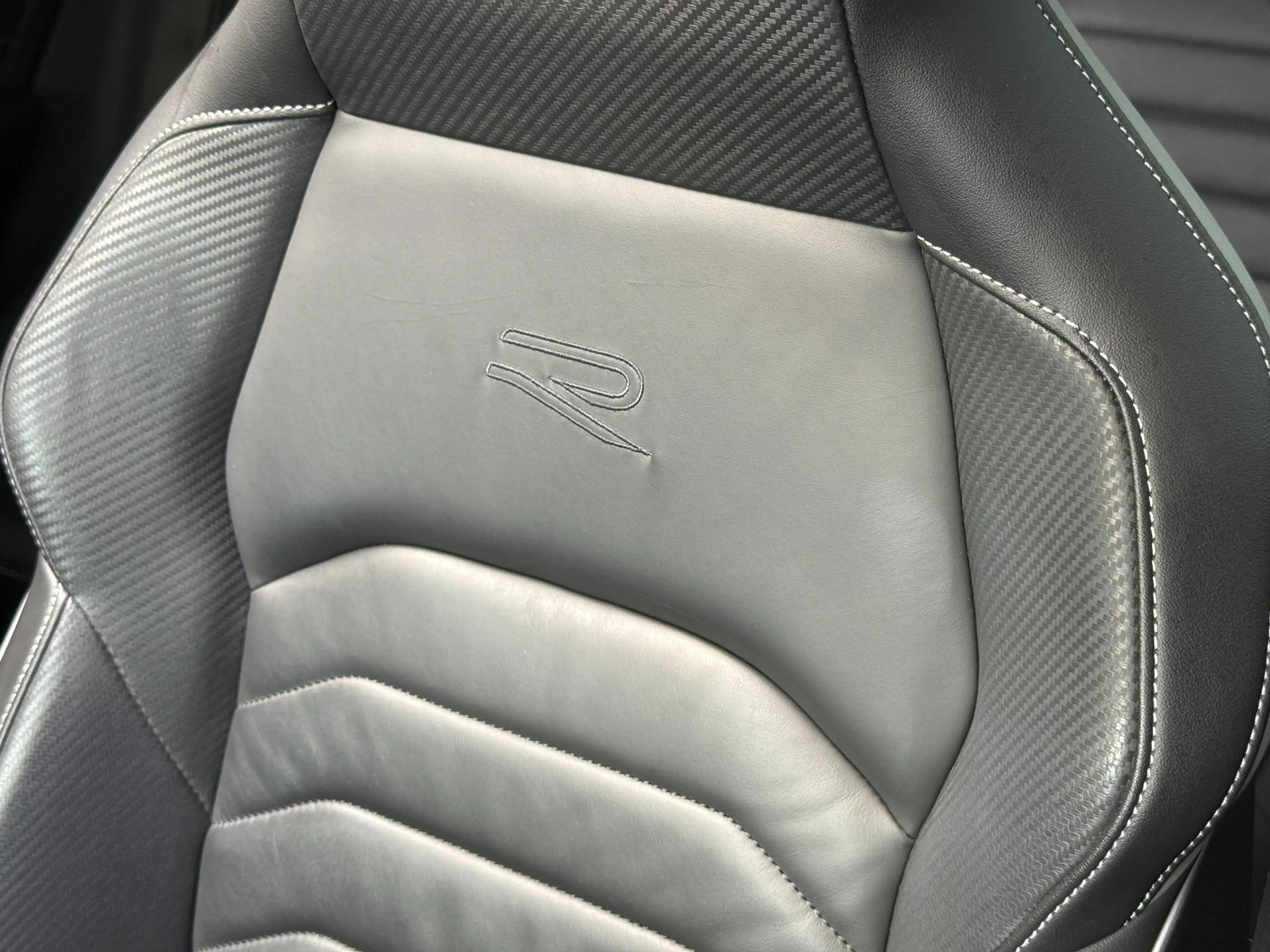 Volkswagen Arteon Shooting Brake 1.4 TSI eHybrid R-Line | Panoramada — photo 35