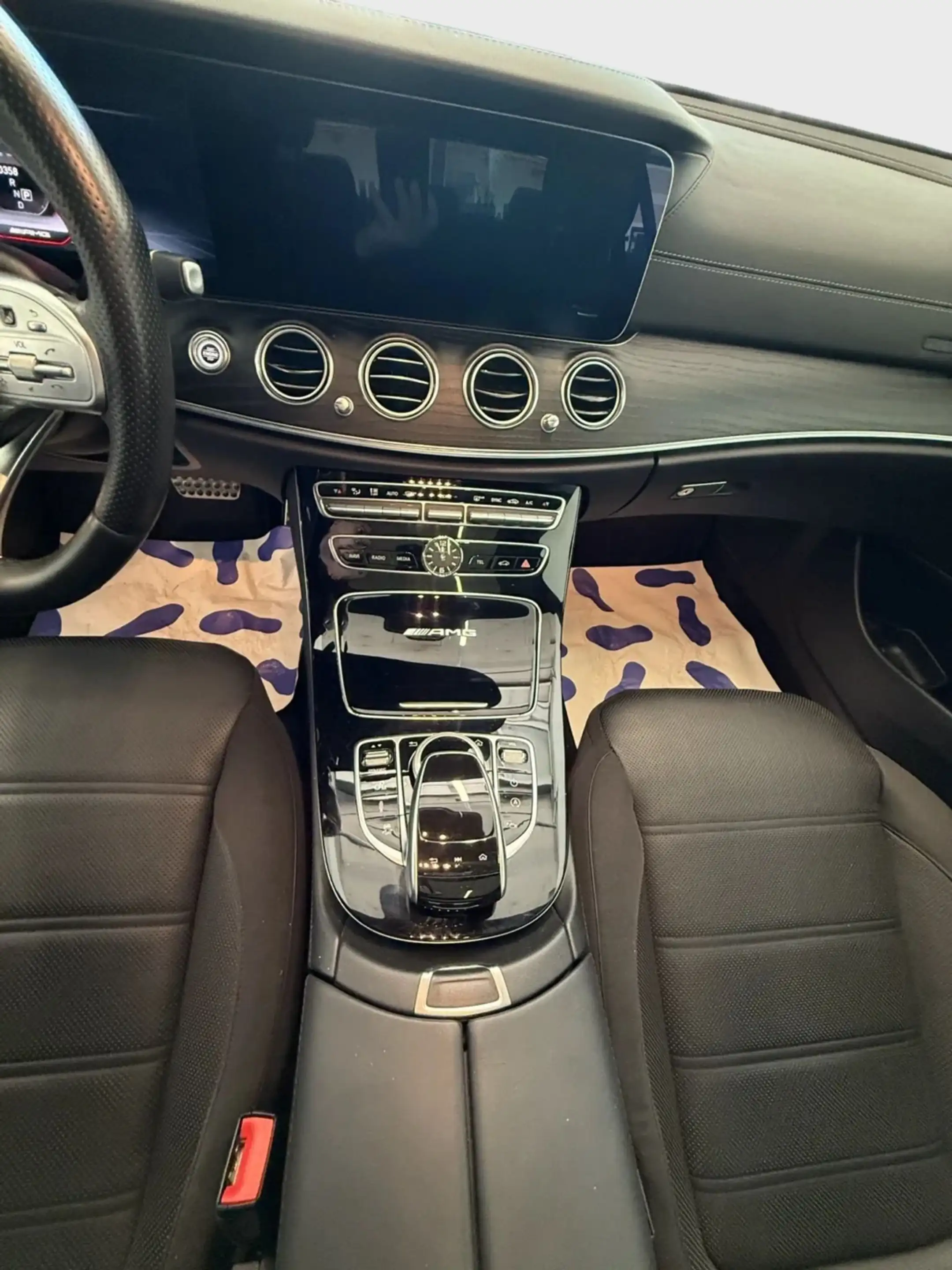 Mercedes-Benz E 63 AMG E 63 AMG 4MATIC+ Aut. — photo 11