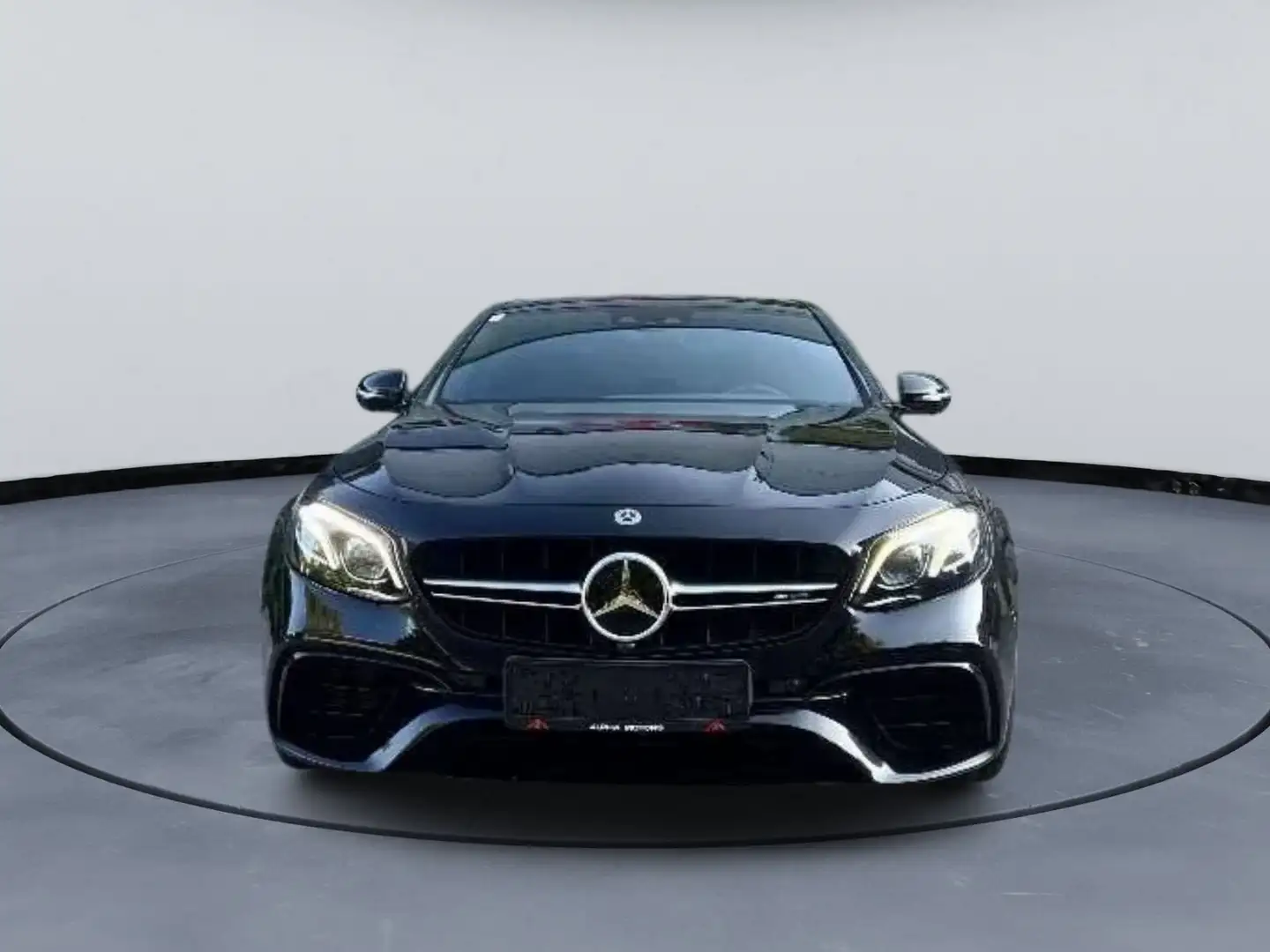Mercedes-Benz E 63 AMG E 63 AMG 4MATIC+ Aut. Schwarz - 1