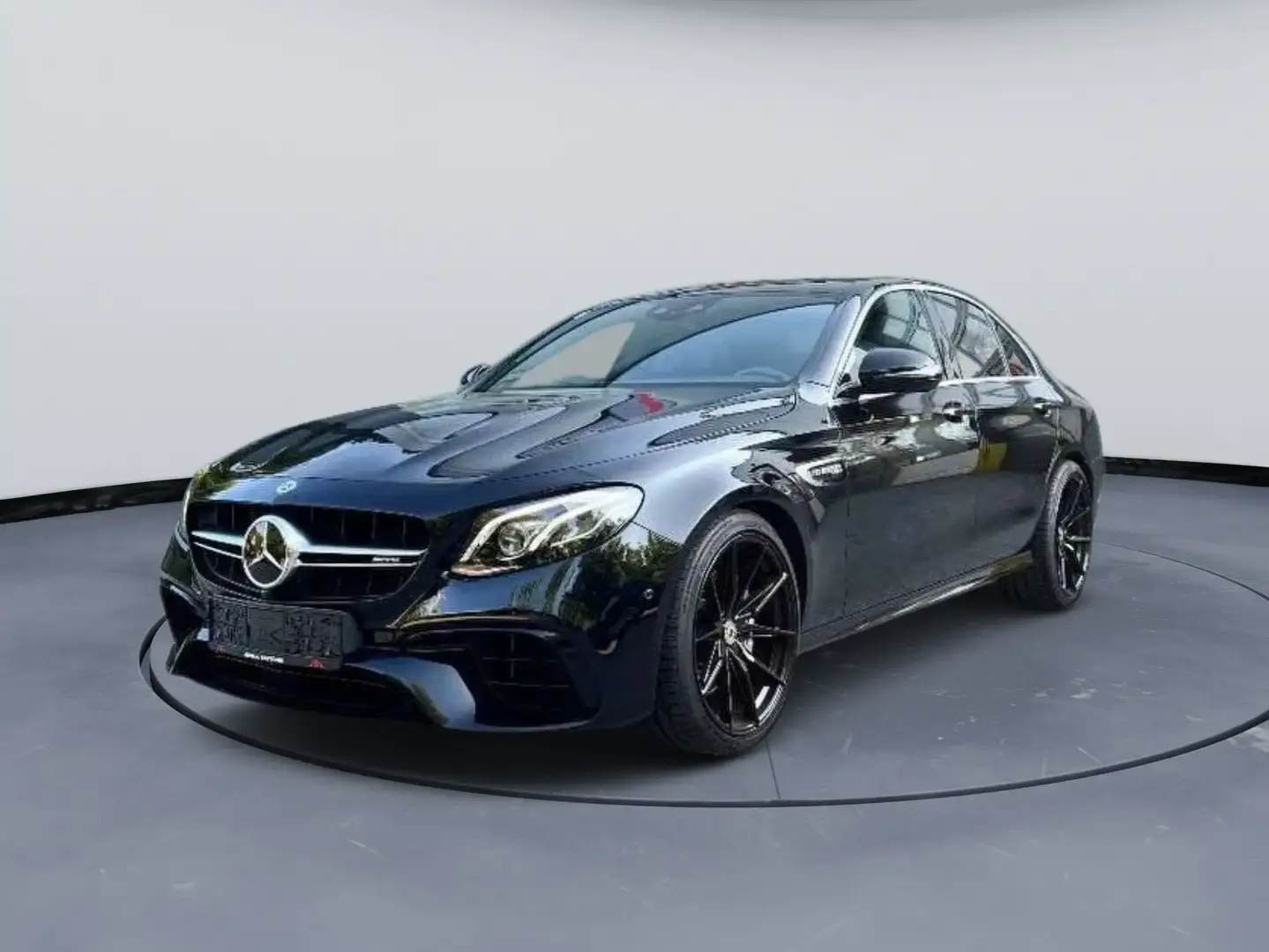 Mercedes-Benz E 63 AMG E 63 AMG 4MATIC+ Aut. Schwarz - 2