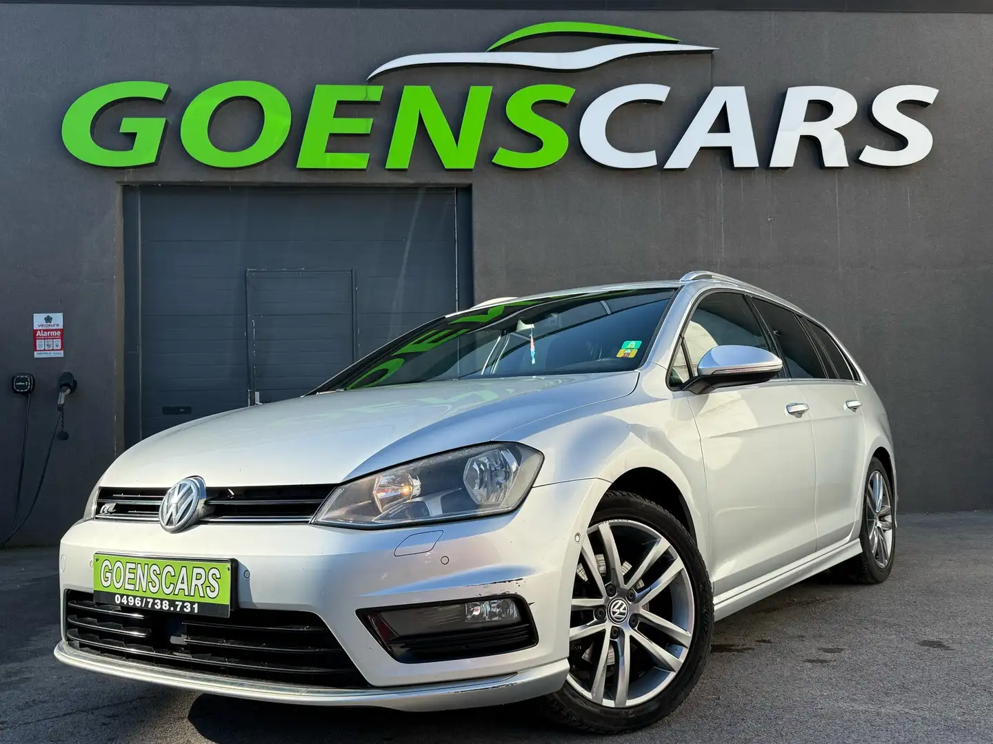 Volkswagen Golf 1.6 TDi R-LINE,GPS,CLIM DIG,PDC,GARANTIE😍 Plateado - 1