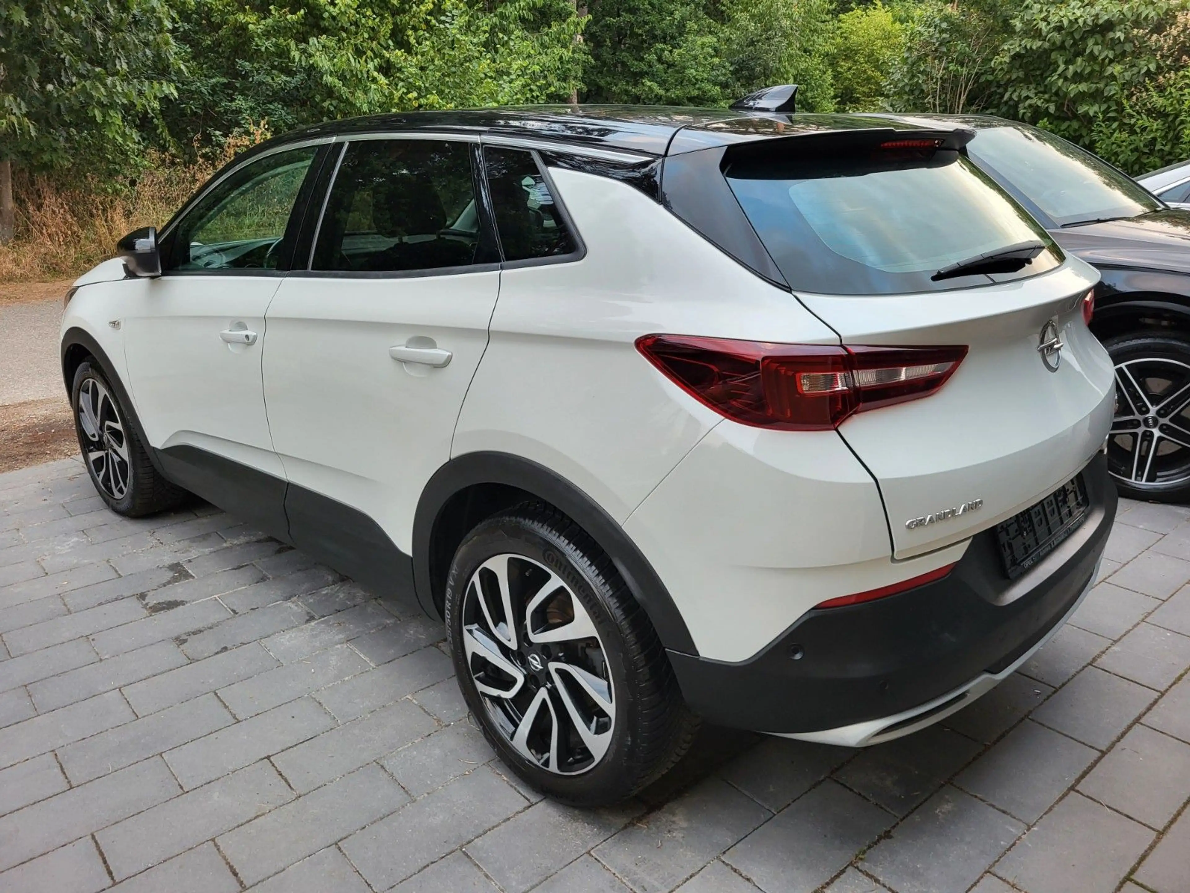 Opel Grandland X 1.6T ULTIMATE- AUTOM.- LEDER - AHK — photo 4