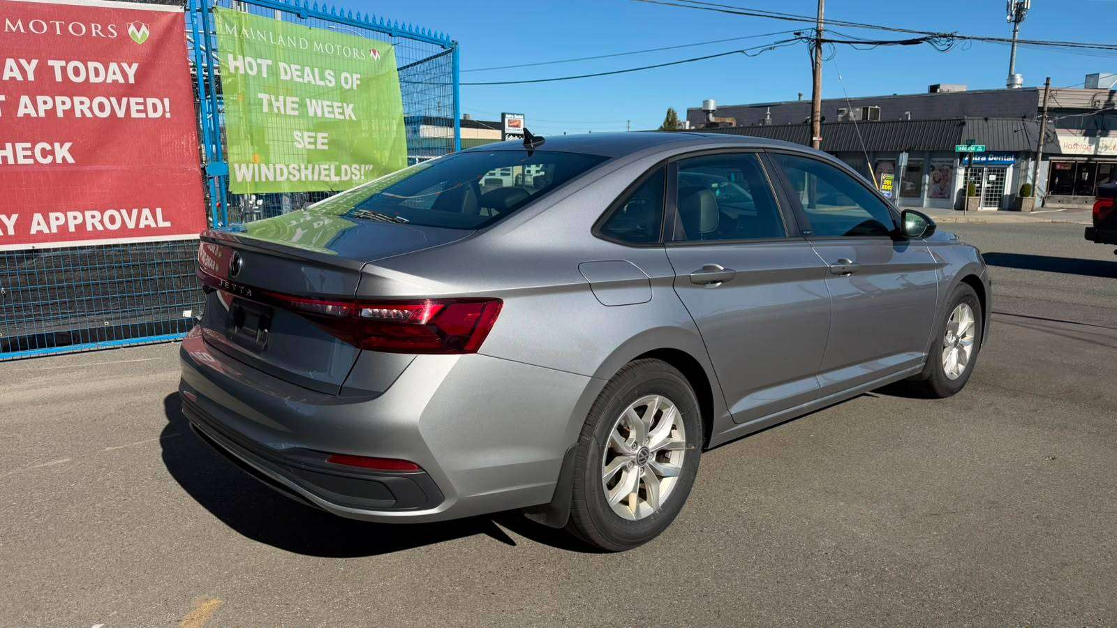 2025 VOLKSWAGEN Jetta — view 11