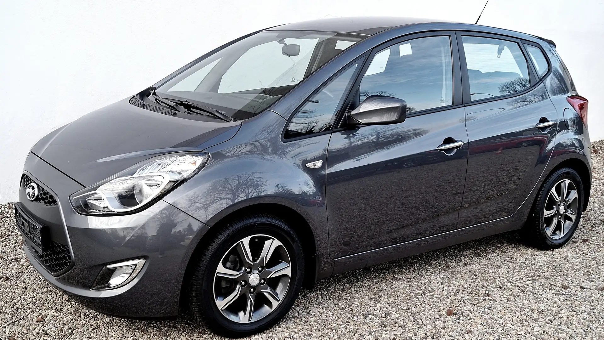 Hyundai iX20 ix20 1.6 AUTOMATIK+ERSTBESITZ *AUCH MIT GARANTIE* Grau - 2