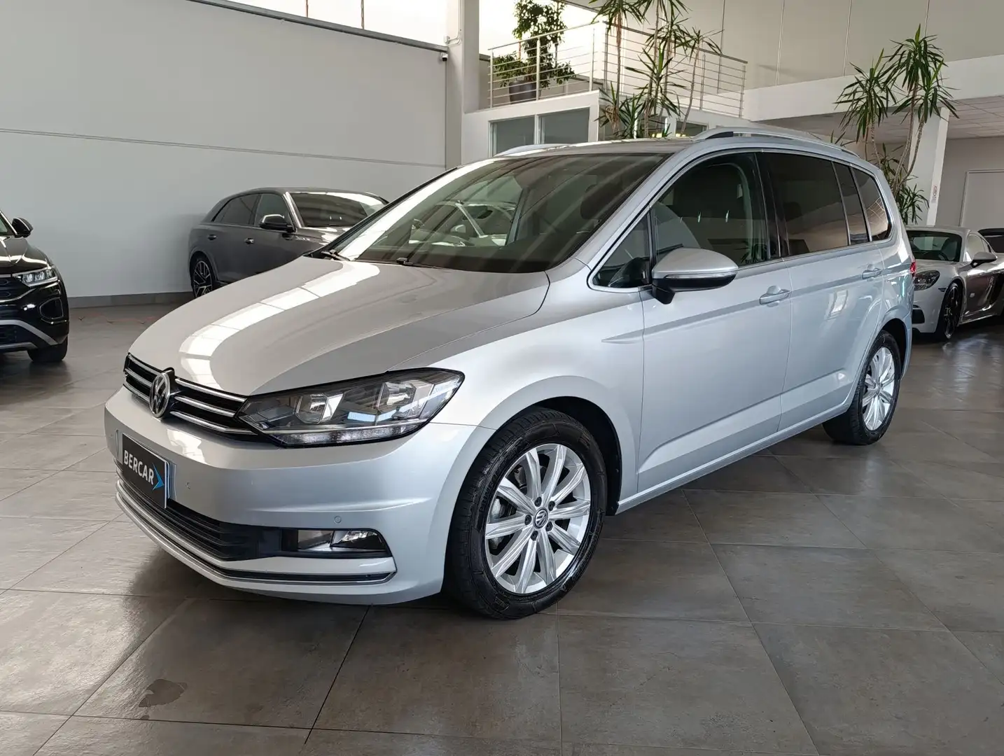 Volkswagen Touran 2.0 TDI 150 CV DSG Executive BlueMotion Technolog Argent - 1