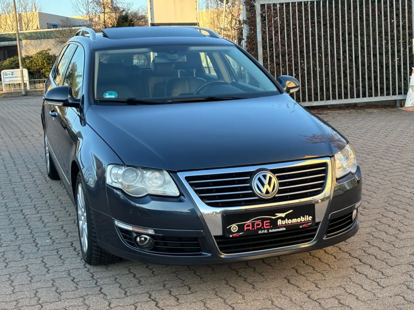Volkswagen Passat Variant Highline 2.0TDI DsG Blau - 1
