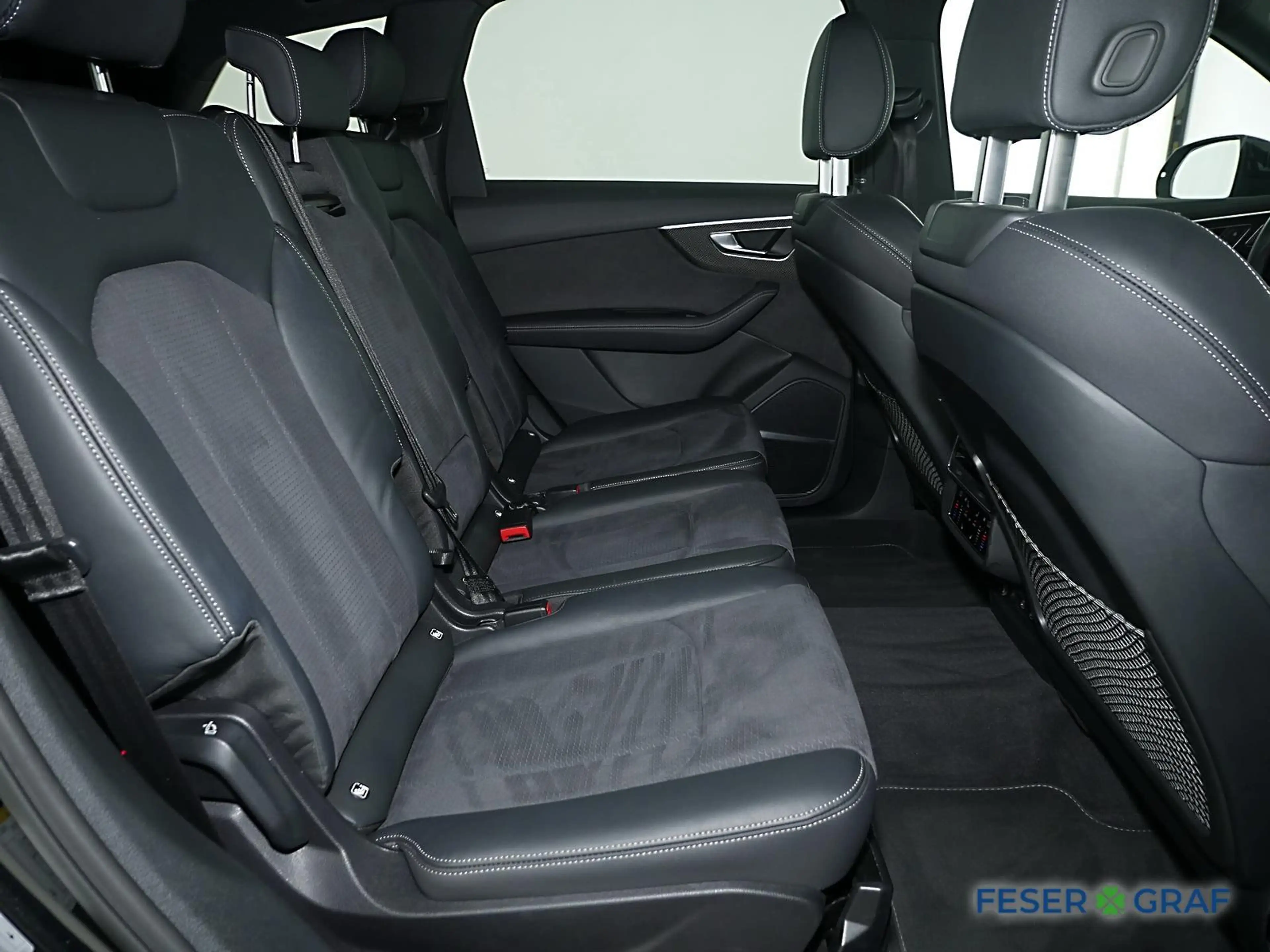 Audi SQ7 competition plus TFSI SUV V-Cockpit/SHZ/22" — photo 5