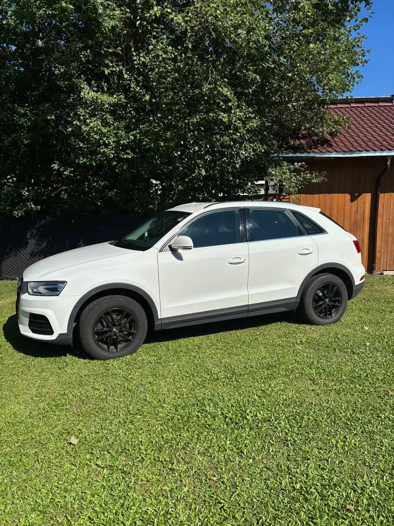 Audi Q3 - 1