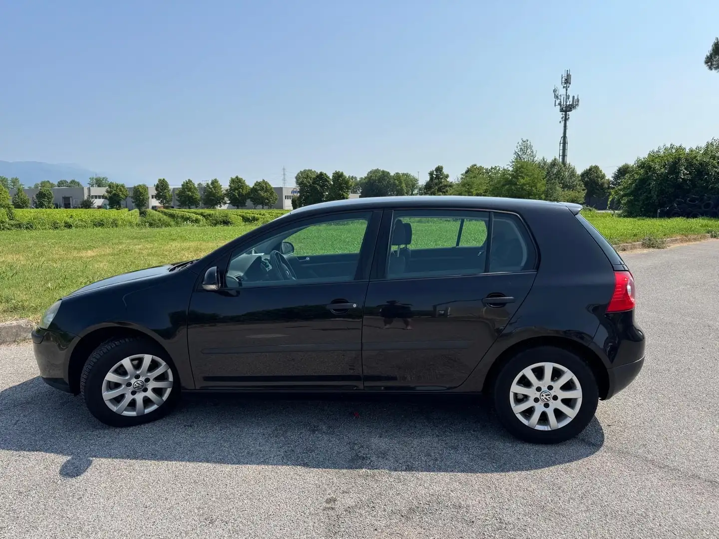 Volkswagen Golf 5p 1.9 tdi Comfortline - 1
