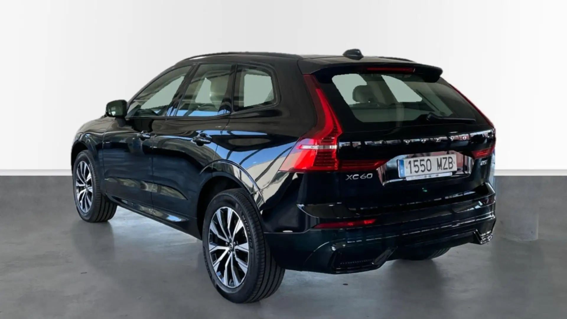 Volvo XC60 2.0 B5 P PLUS DARK AUTO 4WD 5P - 2