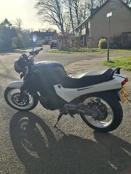 Honda NTV 650 - foto 4