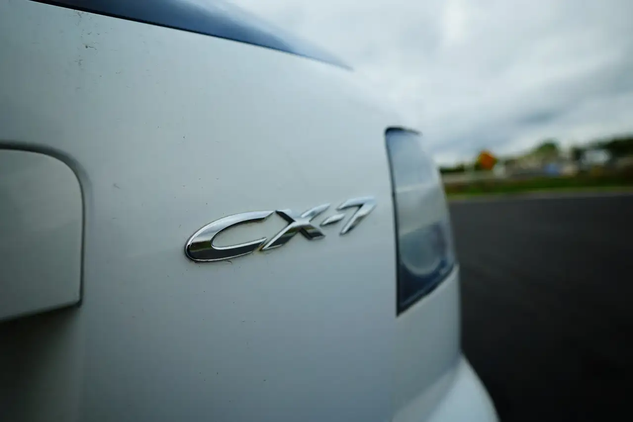 Mazda CX-7 снимка Mazda CX-7