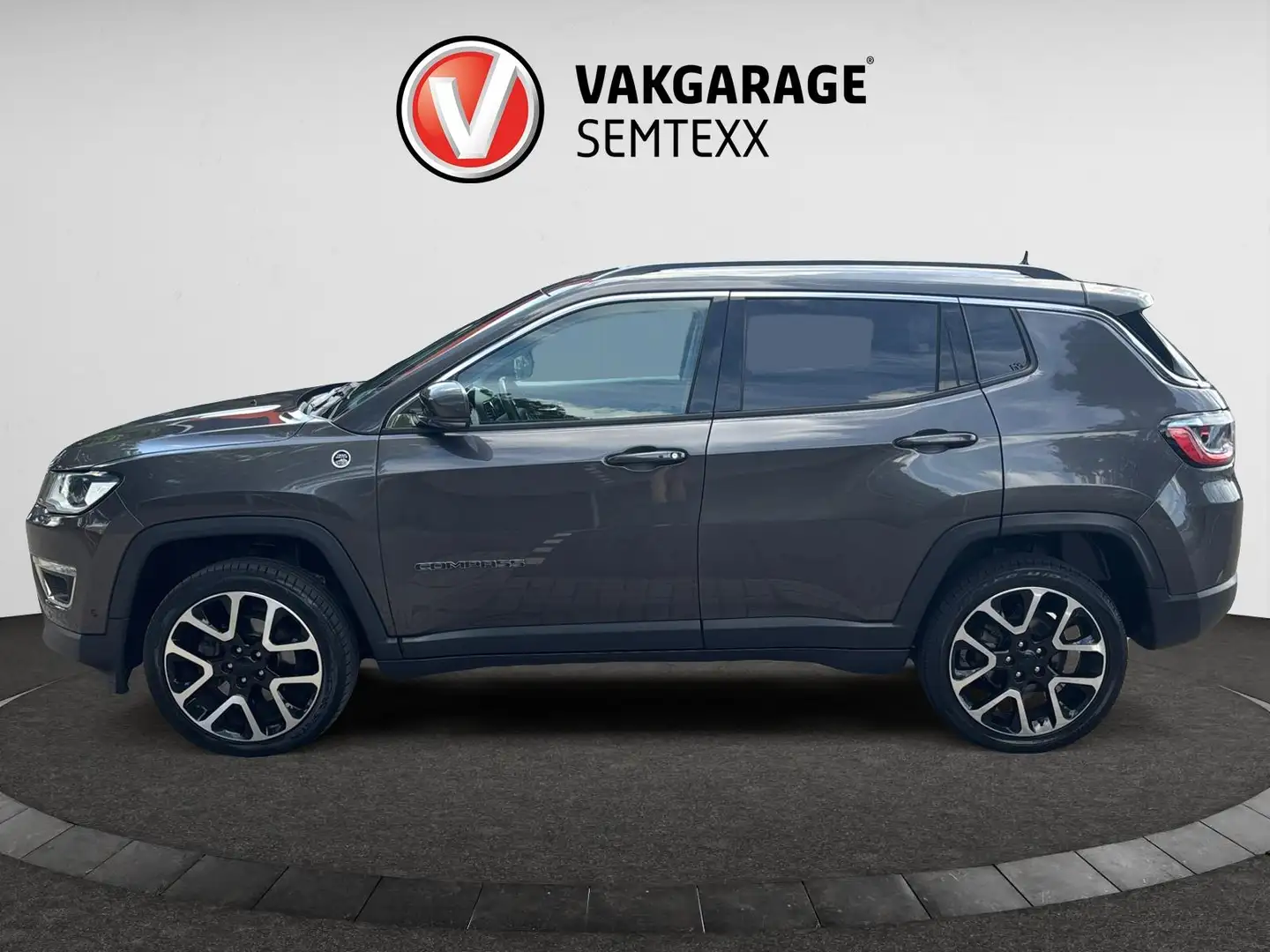 Jeep Compass 1.4 MultiAir Limited 4x4 |Automaat| Camera| Navi | Grijs - 2