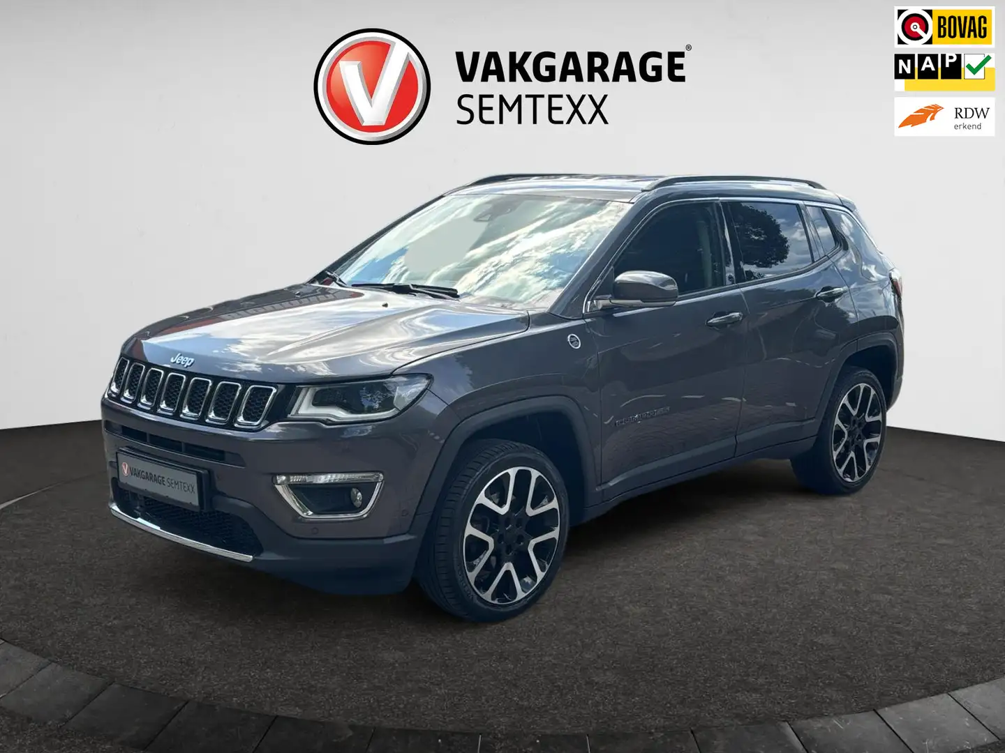 Jeep Compass 1.4 MultiAir Limited 4x4 |Automaat| Camera| Navi | Grijs - 1