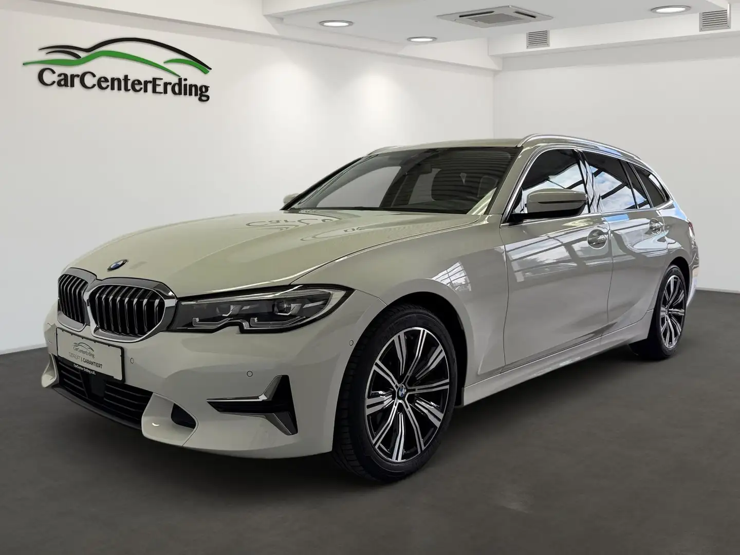 BMW 320 dTouring*LED*ACC*Navi*Kamera*Leder*LiveCockp* Wit - 1