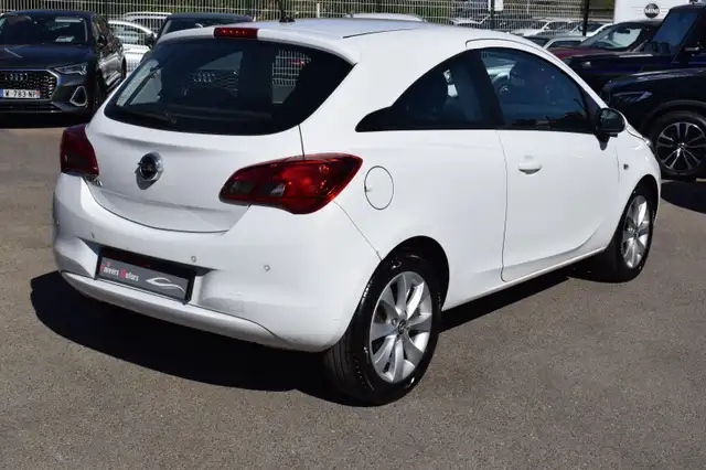 Opel Corsa view 3