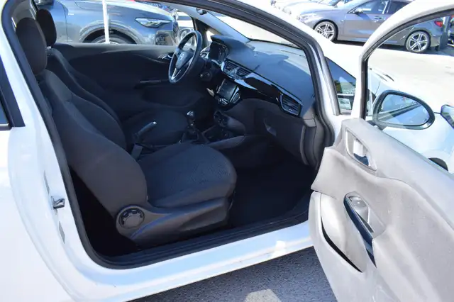 Opel Corsa view 9