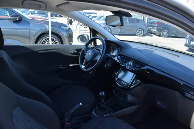 Opel Corsa view 2