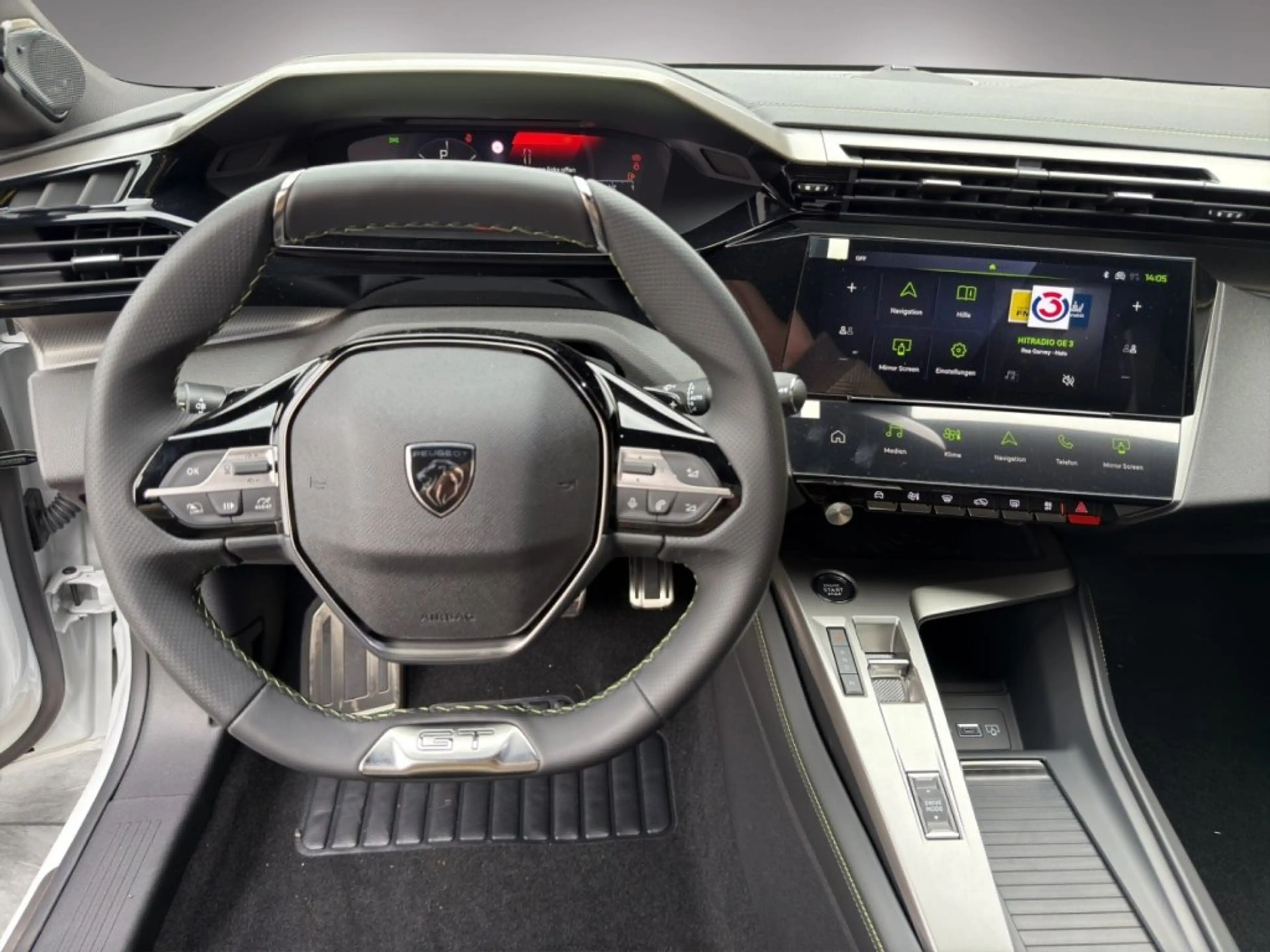 Peugeot 308 SW GT BHDi 130 EAT8 — photo 9