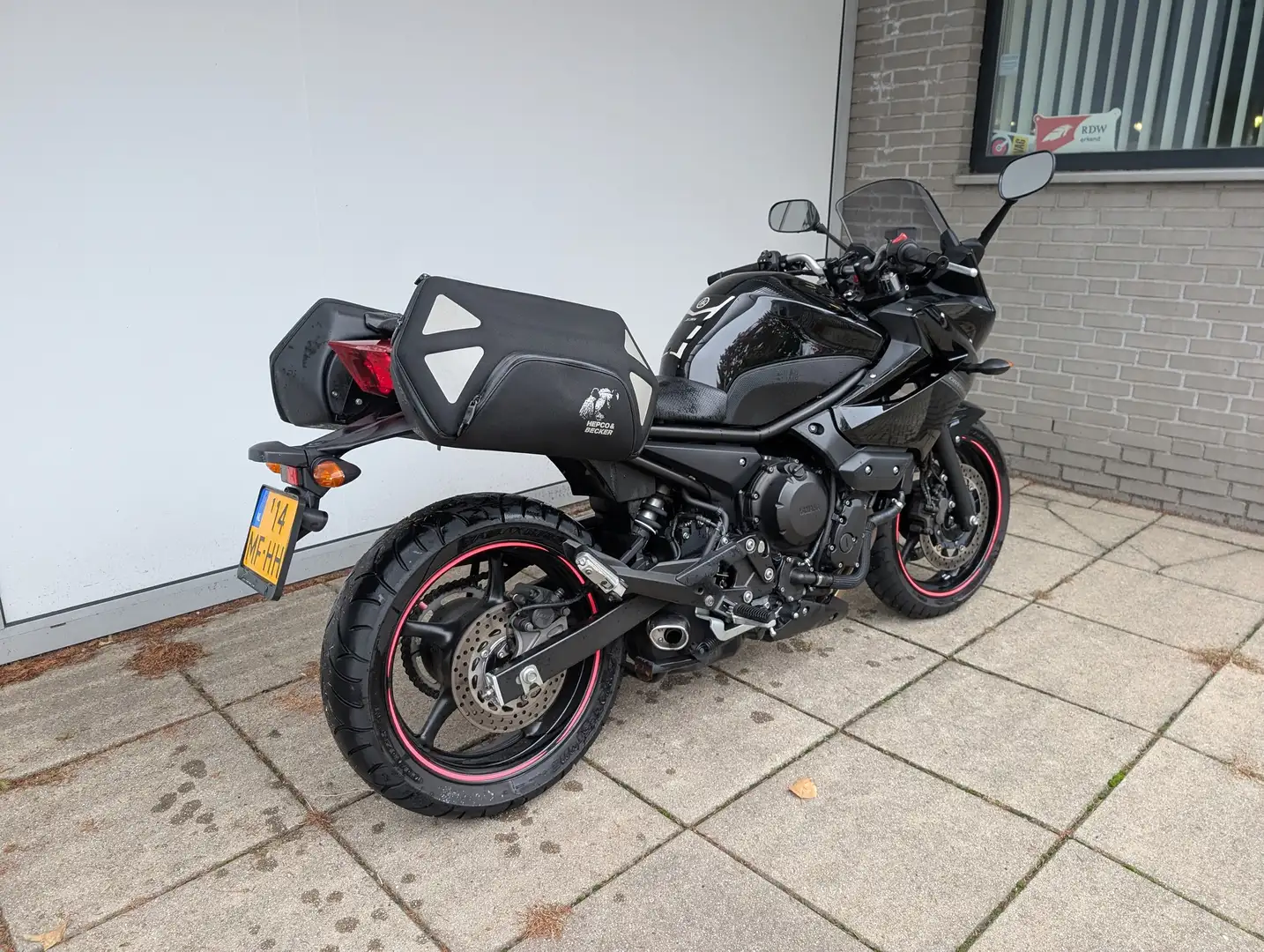 Yamaha XJ6FA Negro - 2