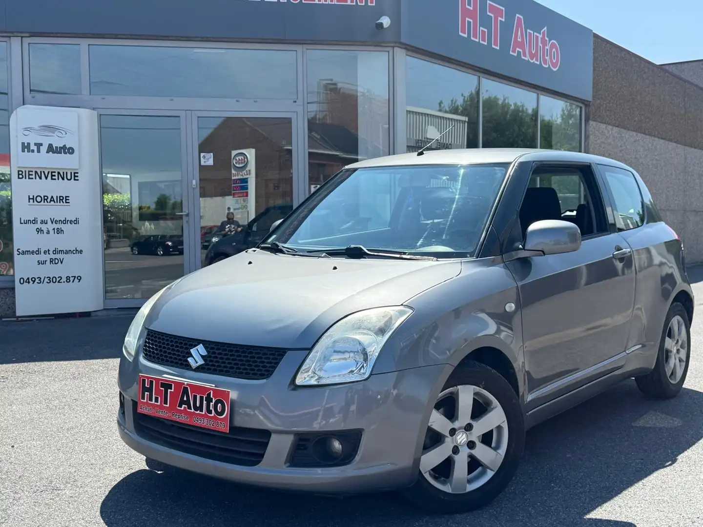 Suzuki Swift 1.3i/Etat neuf/Essence/Airco/Euro 4/Garantie 1 an Gris - 1