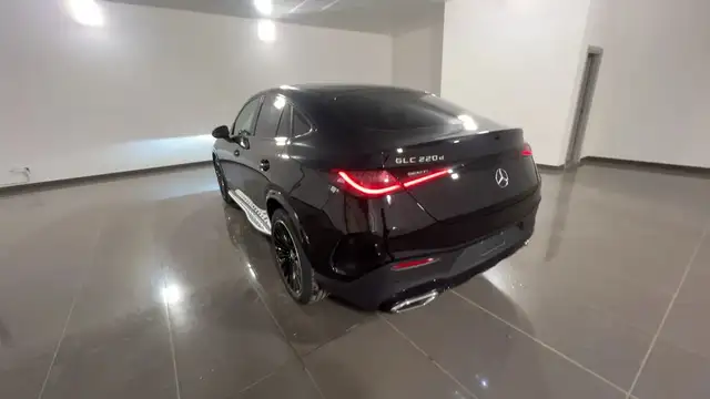 Mercedes-Benz GLC view 6