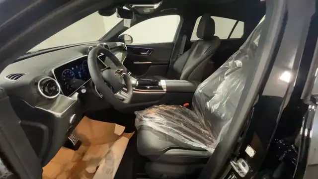 Mercedes-Benz GLC view 8