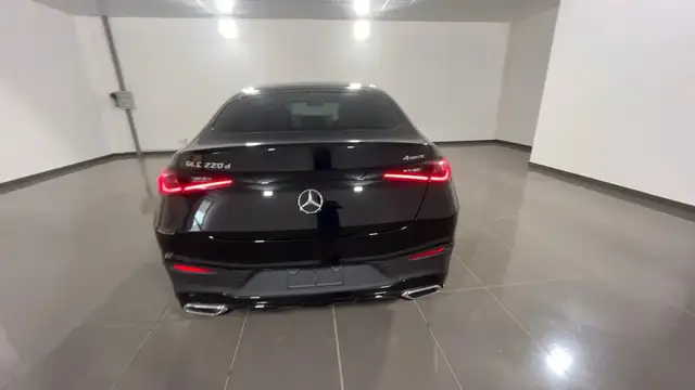 Mercedes-Benz GLC view 5