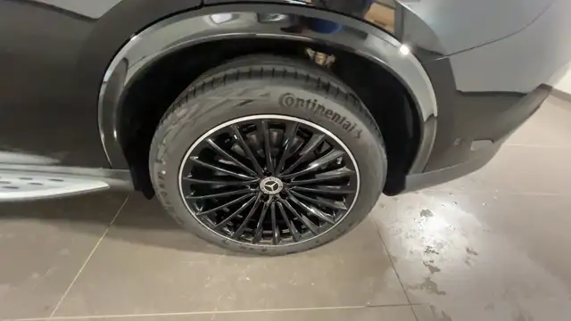 Mercedes-Benz GLC view 7