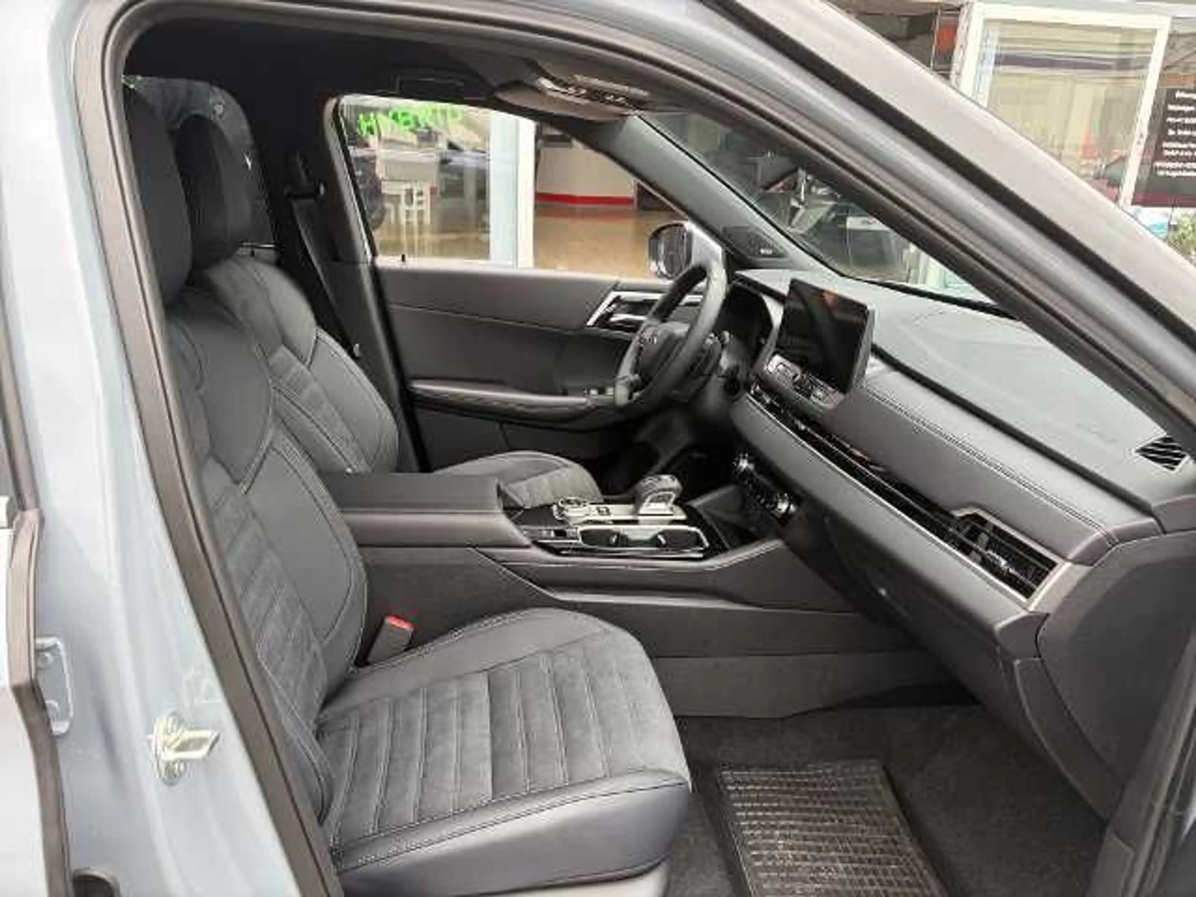 Mitsubishi Outlander 2.4L PHEV Select ´´360° + SHZ´´ — photo 11