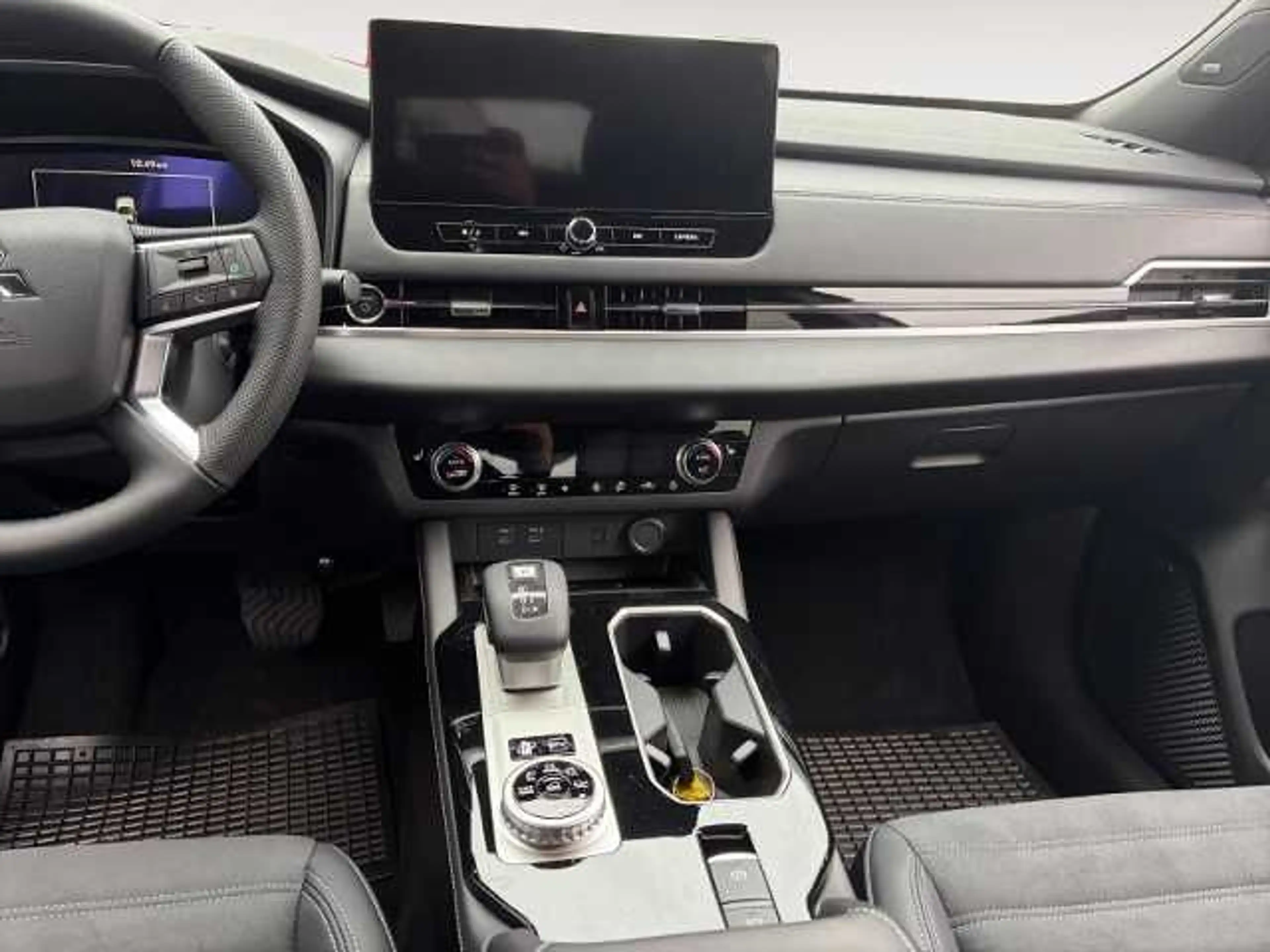 Mitsubishi Outlander 2.4L PHEV Select ´´360° + SHZ´´ — photo 10
