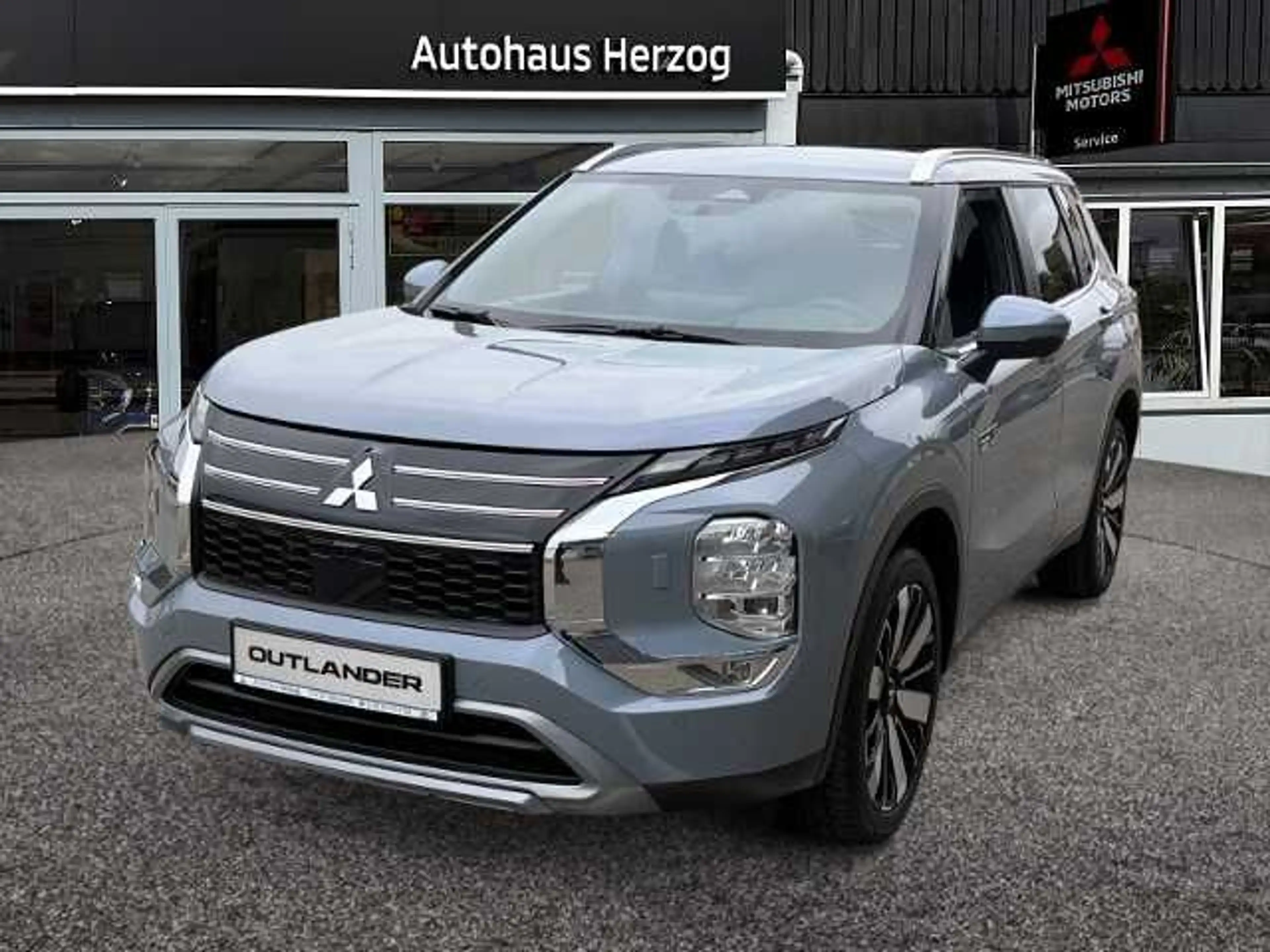 Mitsubishi Outlander 2.4L PHEV Select ´´360° + SHZ´´