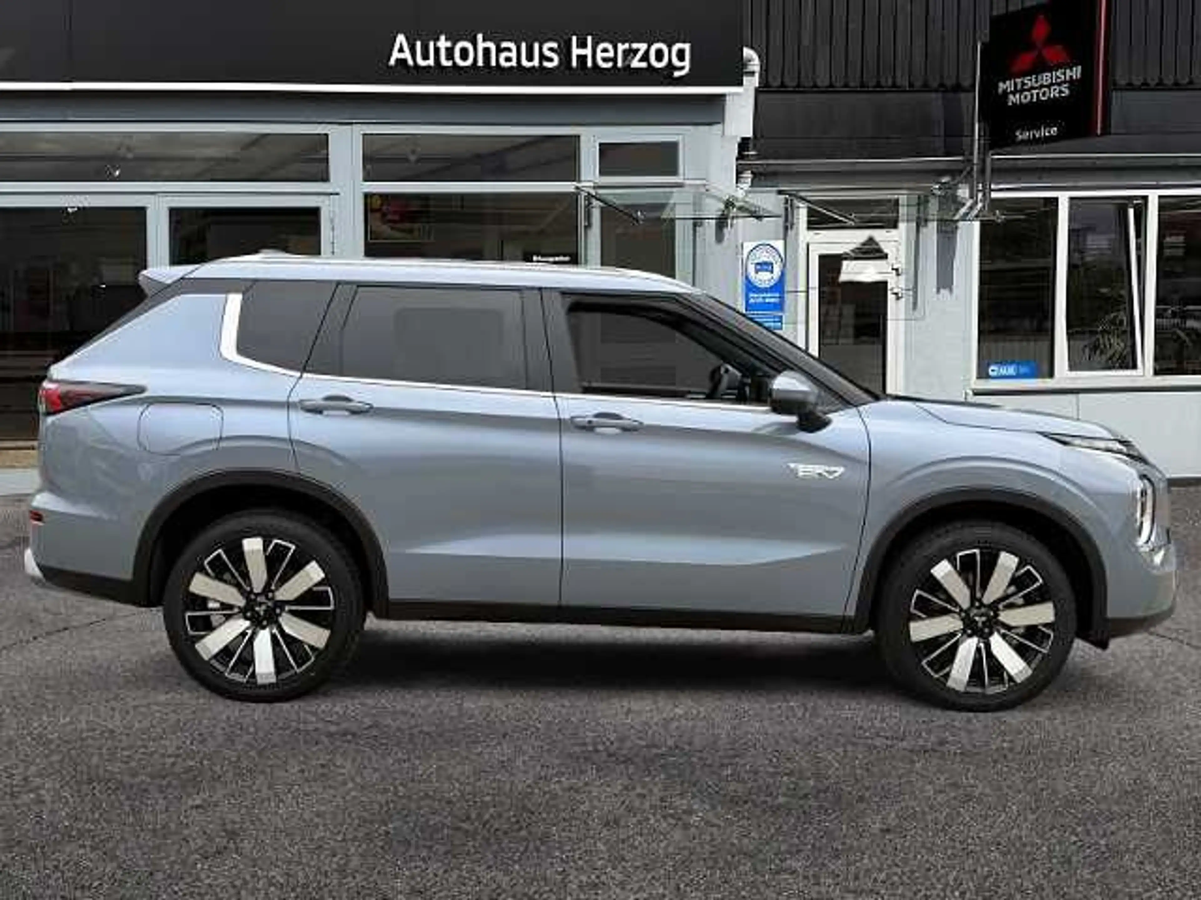 Mitsubishi Outlander 2.4L PHEV Select ´´360° + SHZ´´ — photo 7
