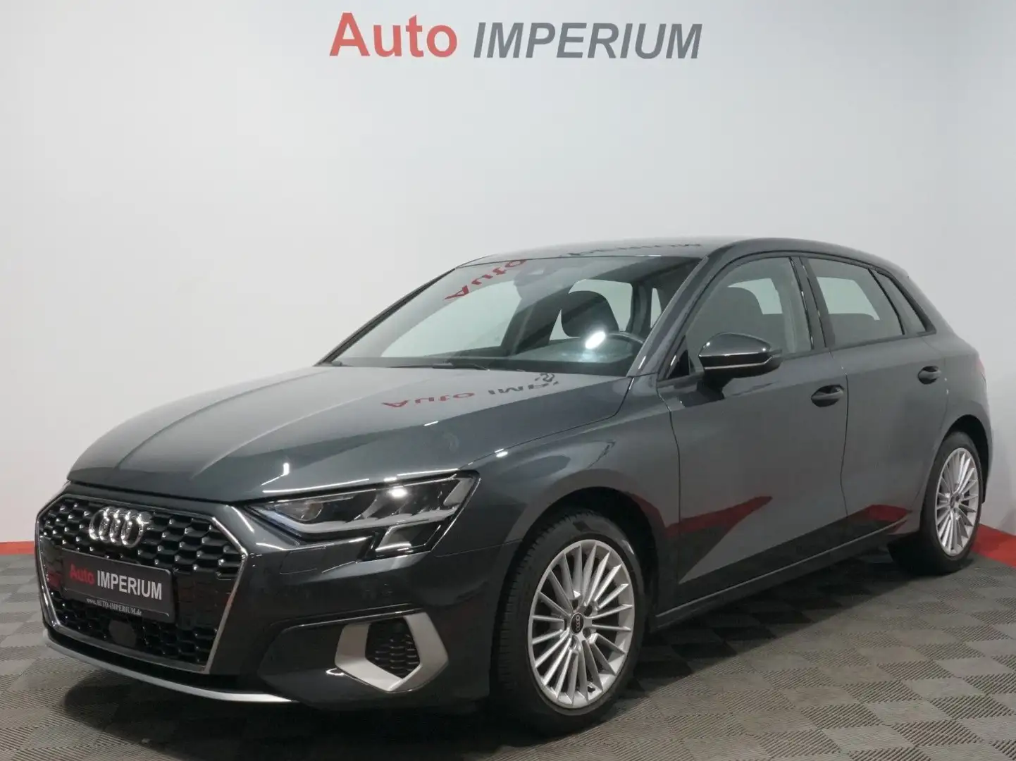 Audi A3 Sportback 35 TFSI advanced * LED*NAVI*CARPLAY Gris - 1