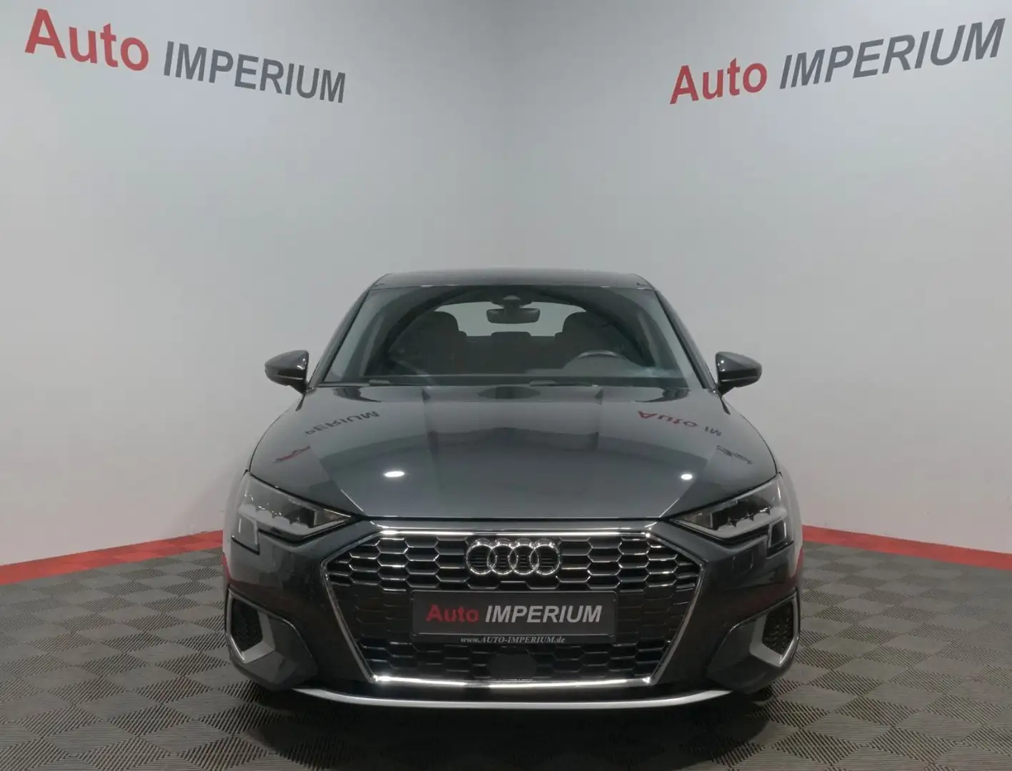 Audi A3 Sportback 35 TFSI advanced * LED*NAVI*CARPLAY Gris - 2