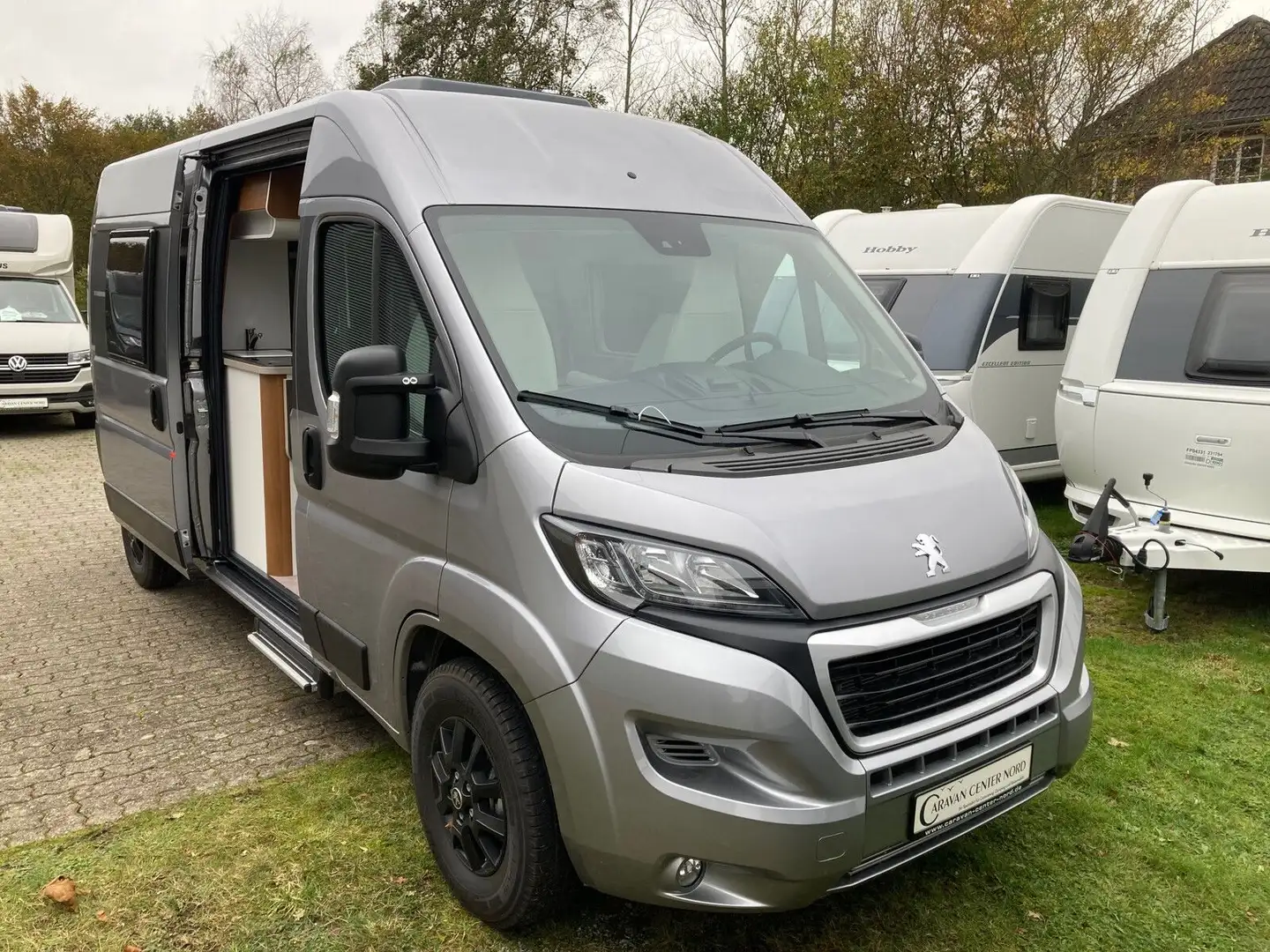 VanTourer 600 D Peugeot 165 PS Abverkauf Grau - 1