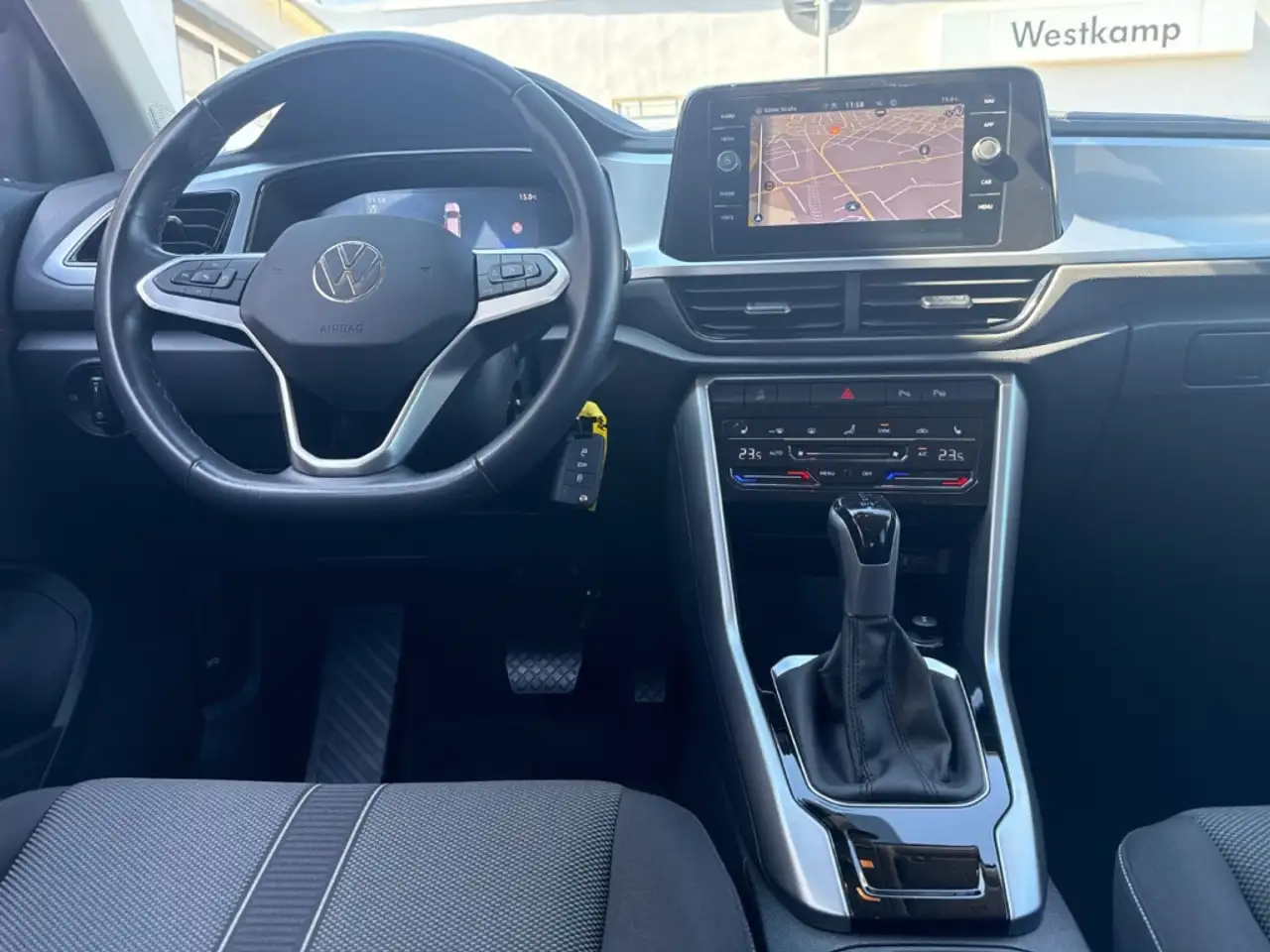 Volkswagen T-Roc Life 1.5 TSI DSG Ganzj.Reifen Led Kamera Navi 11