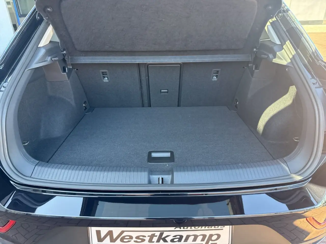 Volkswagen T-Roc Life 1.5 TSI DSG Ganzj.Reifen Led Kamera Navi 14