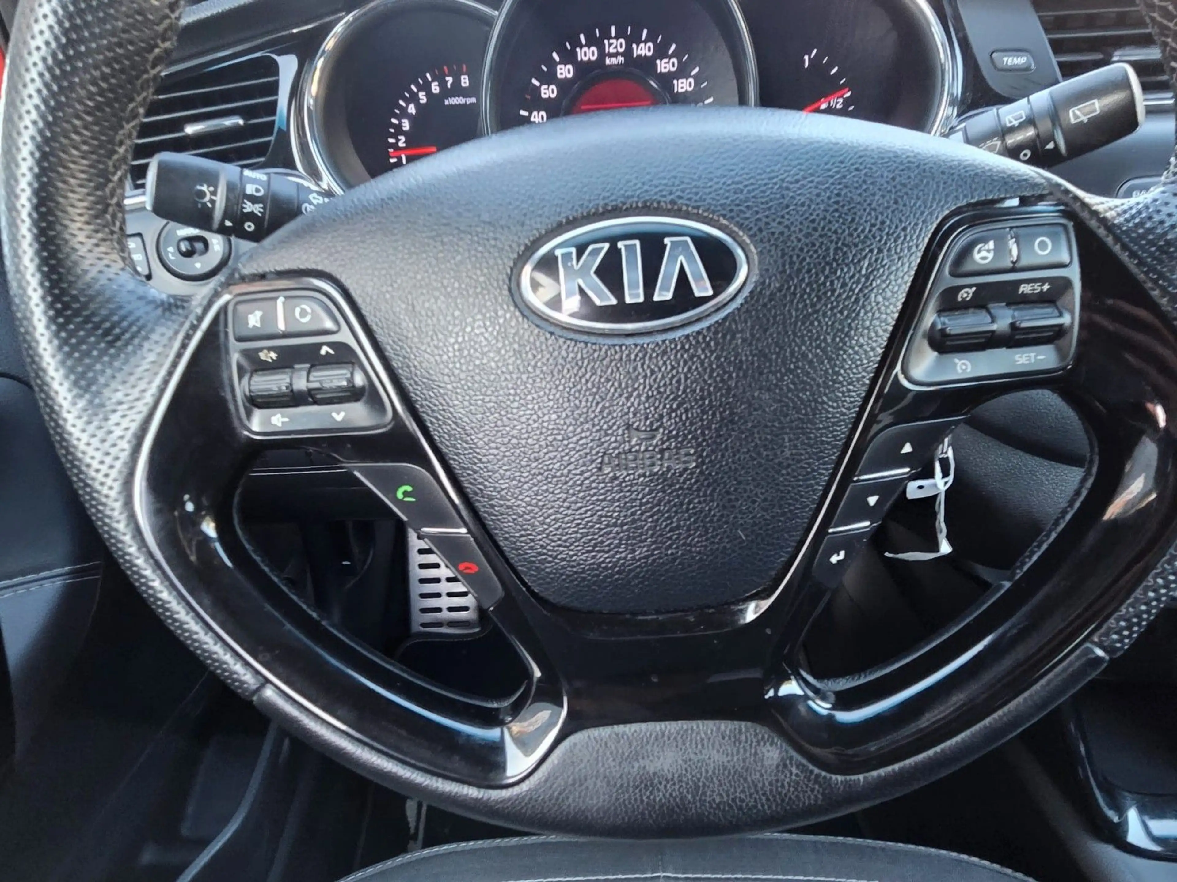 Kia Ceed / cee'd 1.0 GT Line 6 Gang/Navi/Tempomat — photo 9