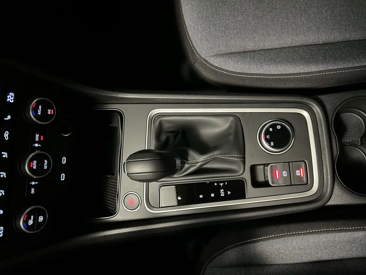 SEAT Ateca 2025 — фото 20