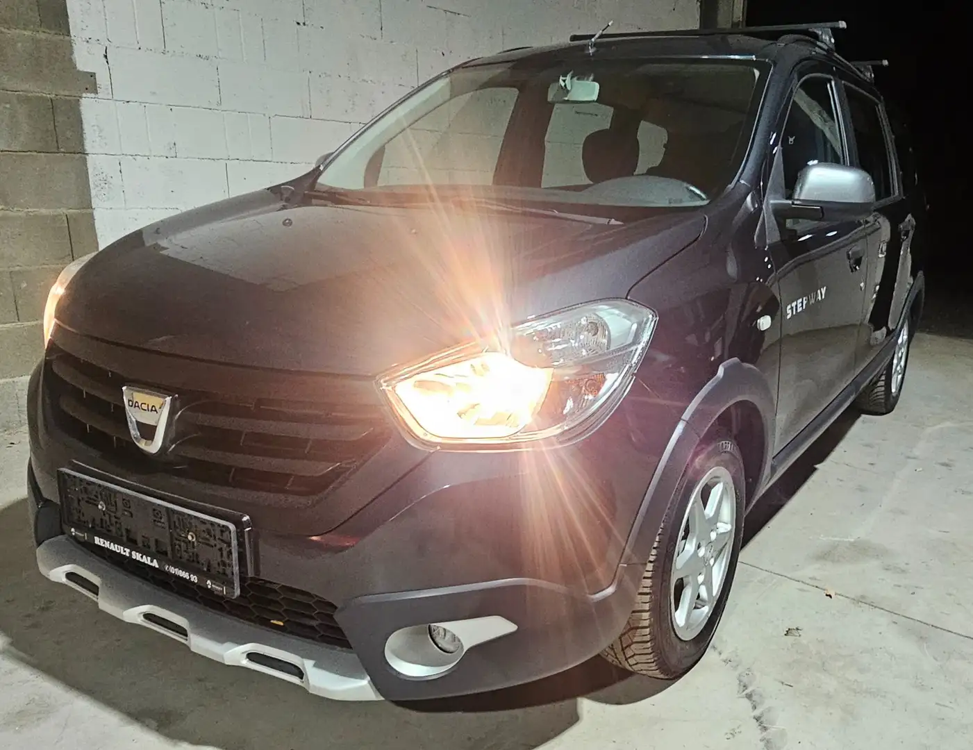 Dacia Lodgy STEPWAY 7SITZER Noir - 2