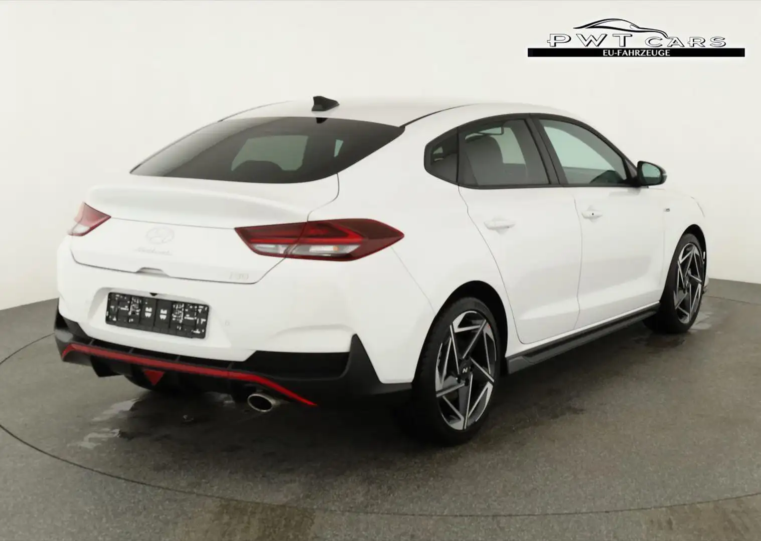 Hyundai i30 N Line 1.5 T-GDI DCT Fastback N-LINE, Navi, 18-... Weiß - 2