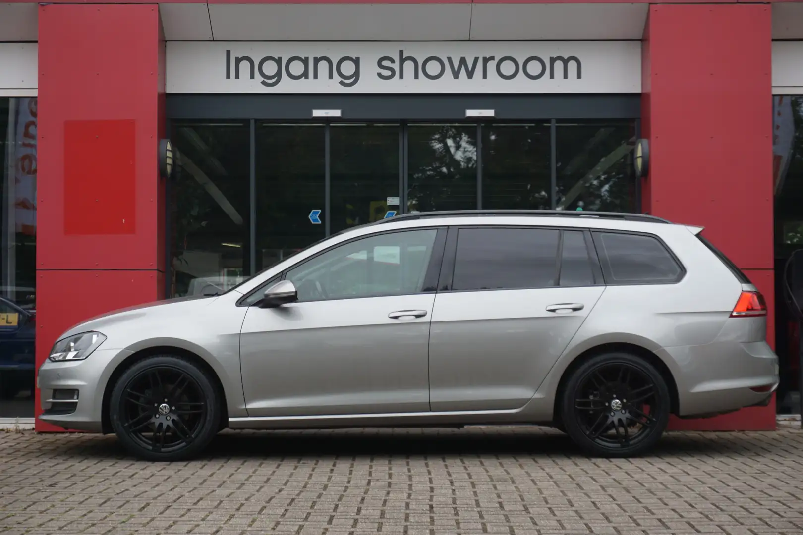Volkswagen Golf Variant 1.4 TSI Business Edition | Origineel NL | Camera | Grijs - 2