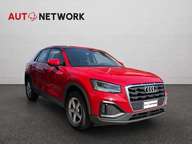 Audi Q2 view 3