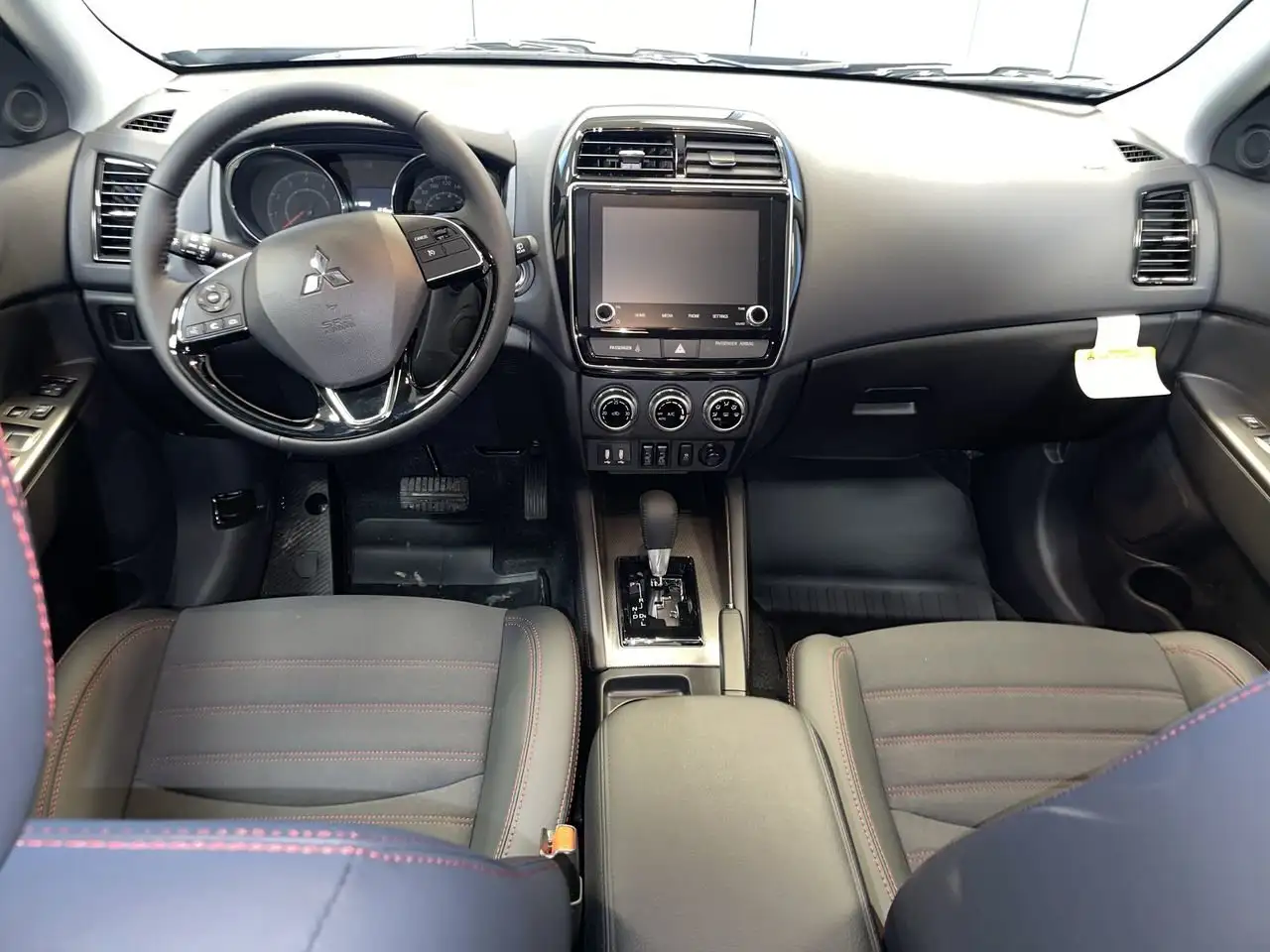 Mitsubishi RVR снимка Mitsubishi RVR